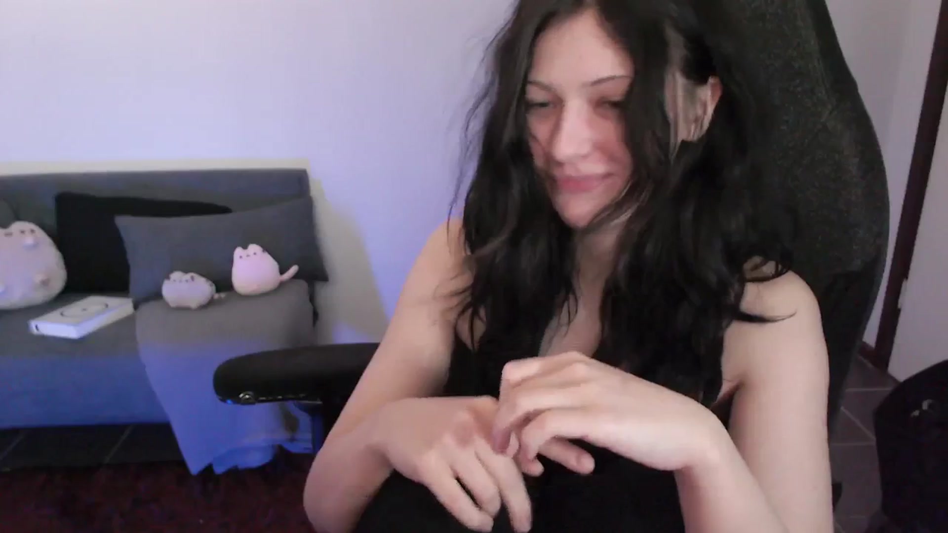 Gallery image thumbnail from RoomToAvoid's myfreecams stream on, 03/03/2024, 02:51 image 13 of 20