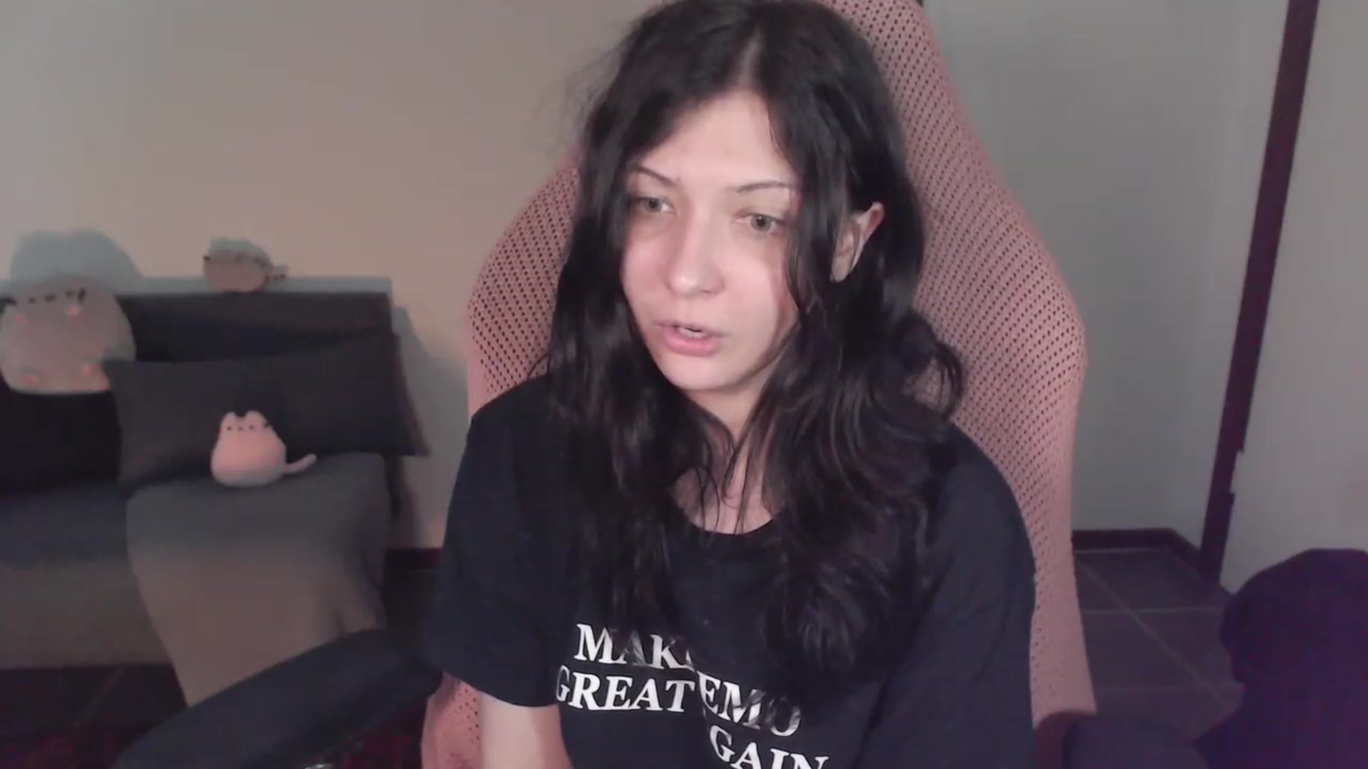 Gallery image thumbnail from RoomToAvoid's myfreecams stream on, 03/04/2024, 04:43 image 19 of 20