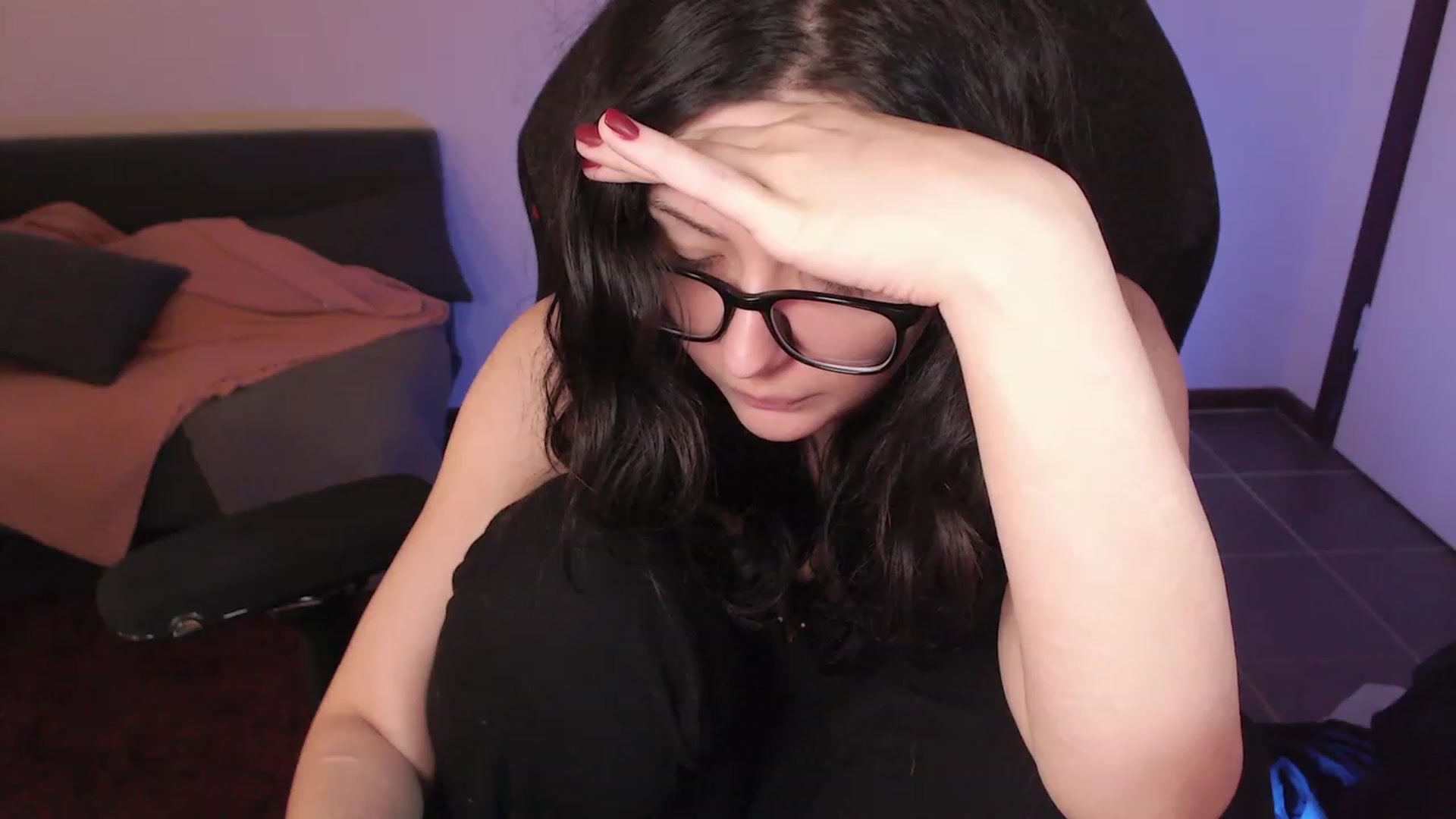 Gallery image thumbnail from RoomToAvoid's myfreecams stream on, 03/07/2024, 03:45 image 9 of 20