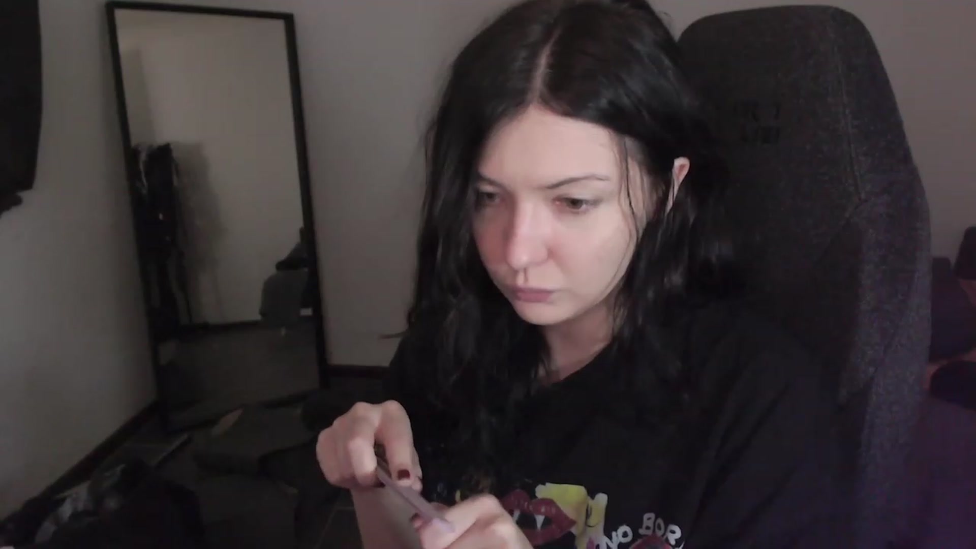 Gallery image thumbnail from RoomToAvoid's myfreecams stream on, 03/09/2024, 01:00 image 2 of 20