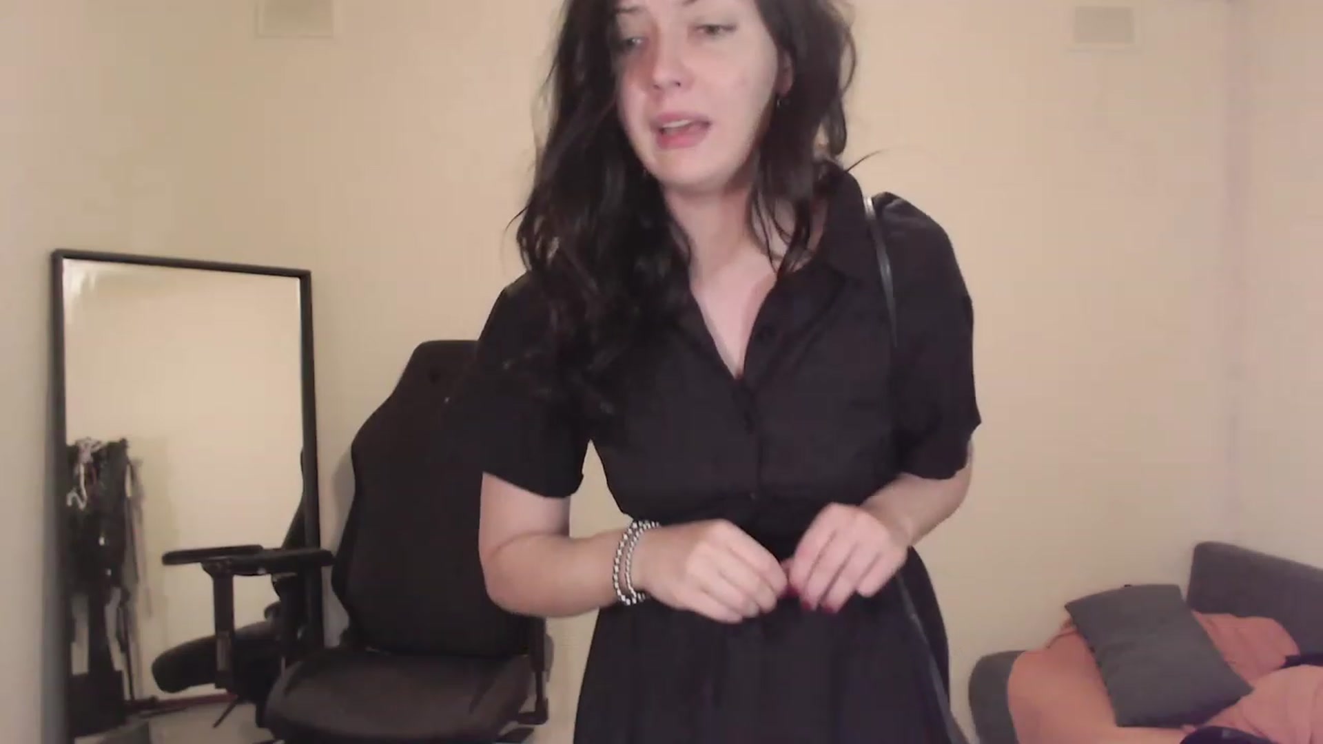 Gallery image thumbnail from RoomToAvoid's myfreecams stream on, 03/09/2024, 01:00 image 16 of 20