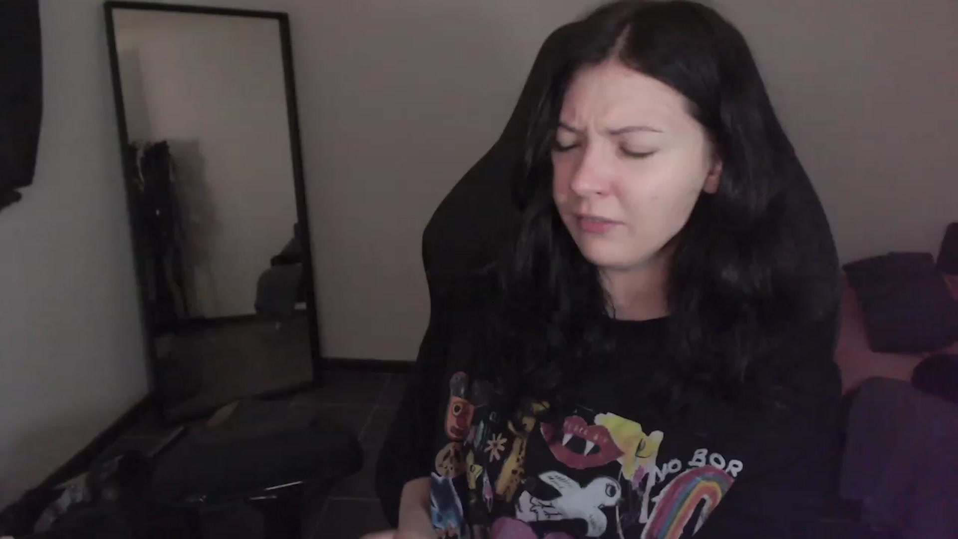 Gallery image thumbnail from RoomToAvoid's myfreecams stream on, 03/09/2024, 01:00 image 7 of 20