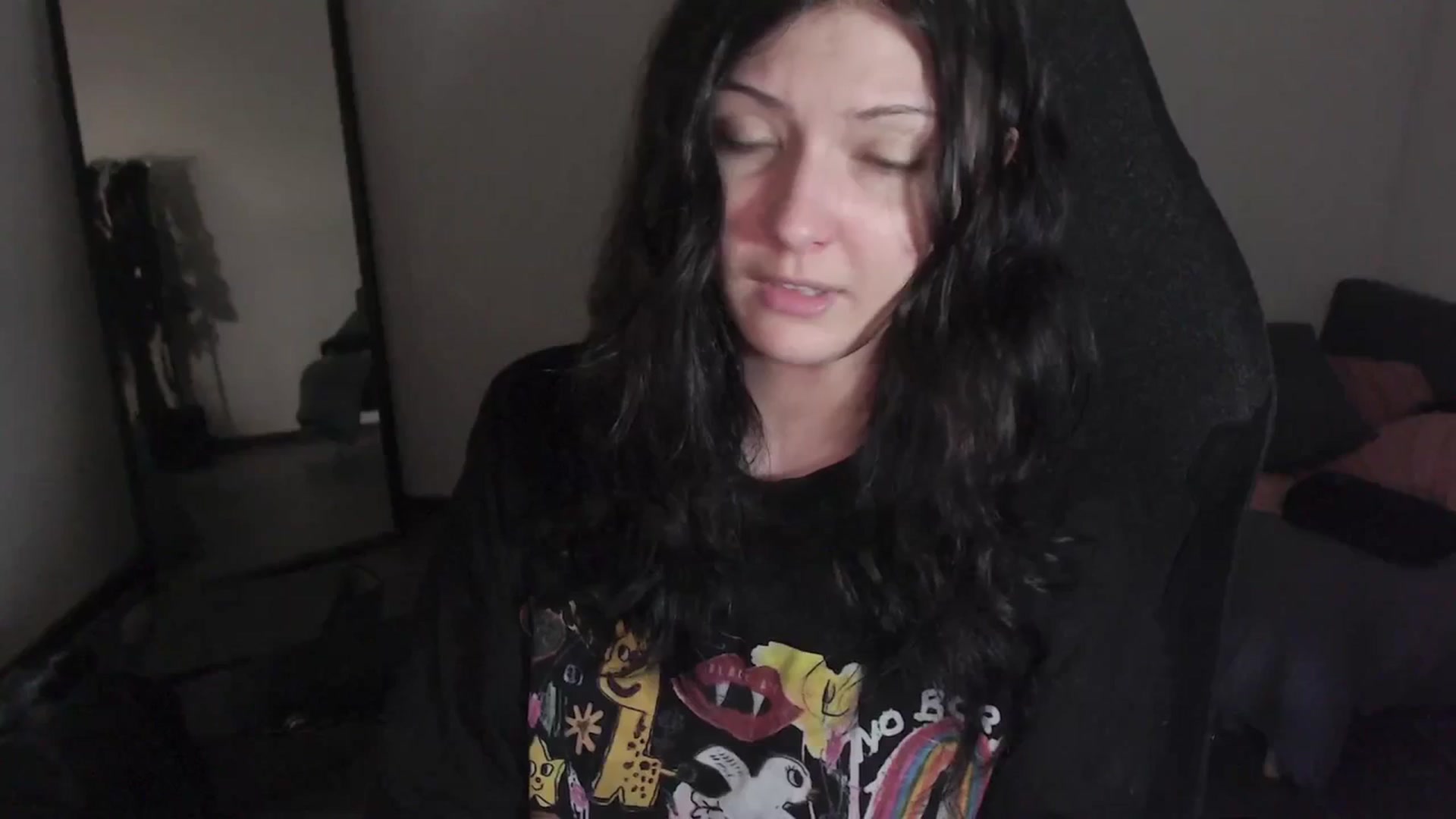 Gallery image thumbnail from RoomToAvoid's myfreecams stream on, 03/09/2024, 04:10 image 1 of 20