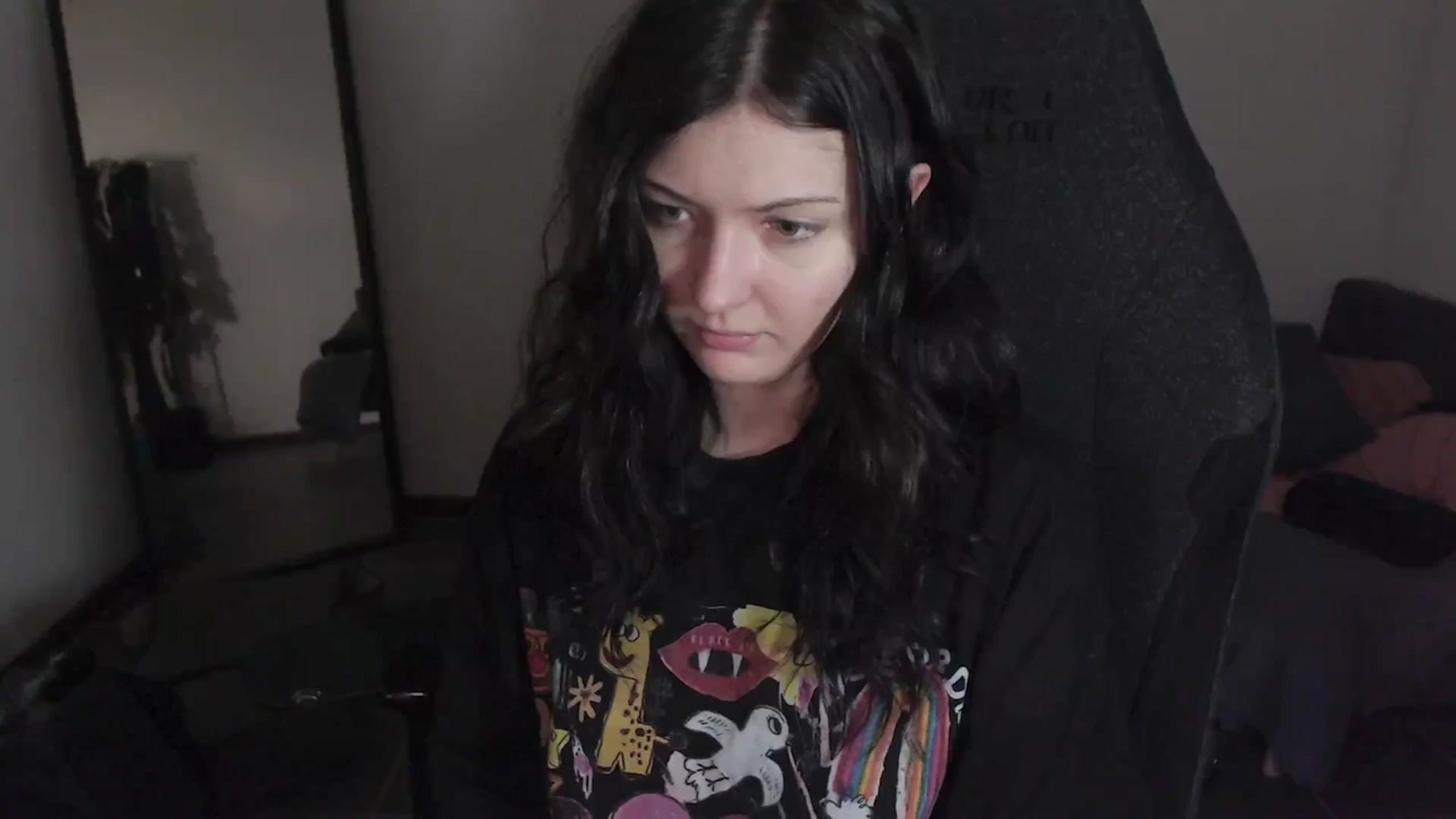 Gallery image thumbnail from RoomToAvoid's myfreecams stream on, 03/09/2024, 04:10 image 2 of 20
