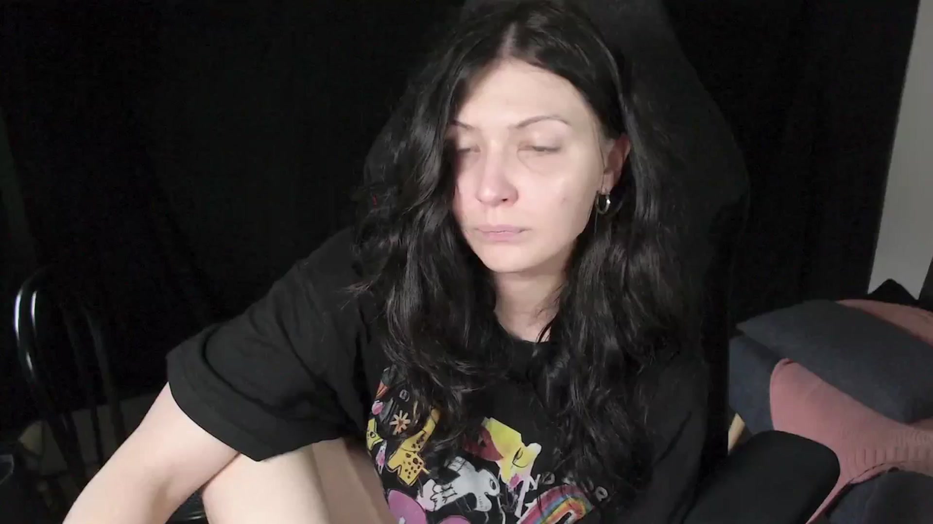 Gallery image thumbnail from RoomToAvoid's myfreecams stream on, 03/09/2024, 05:02 image 19 of 20