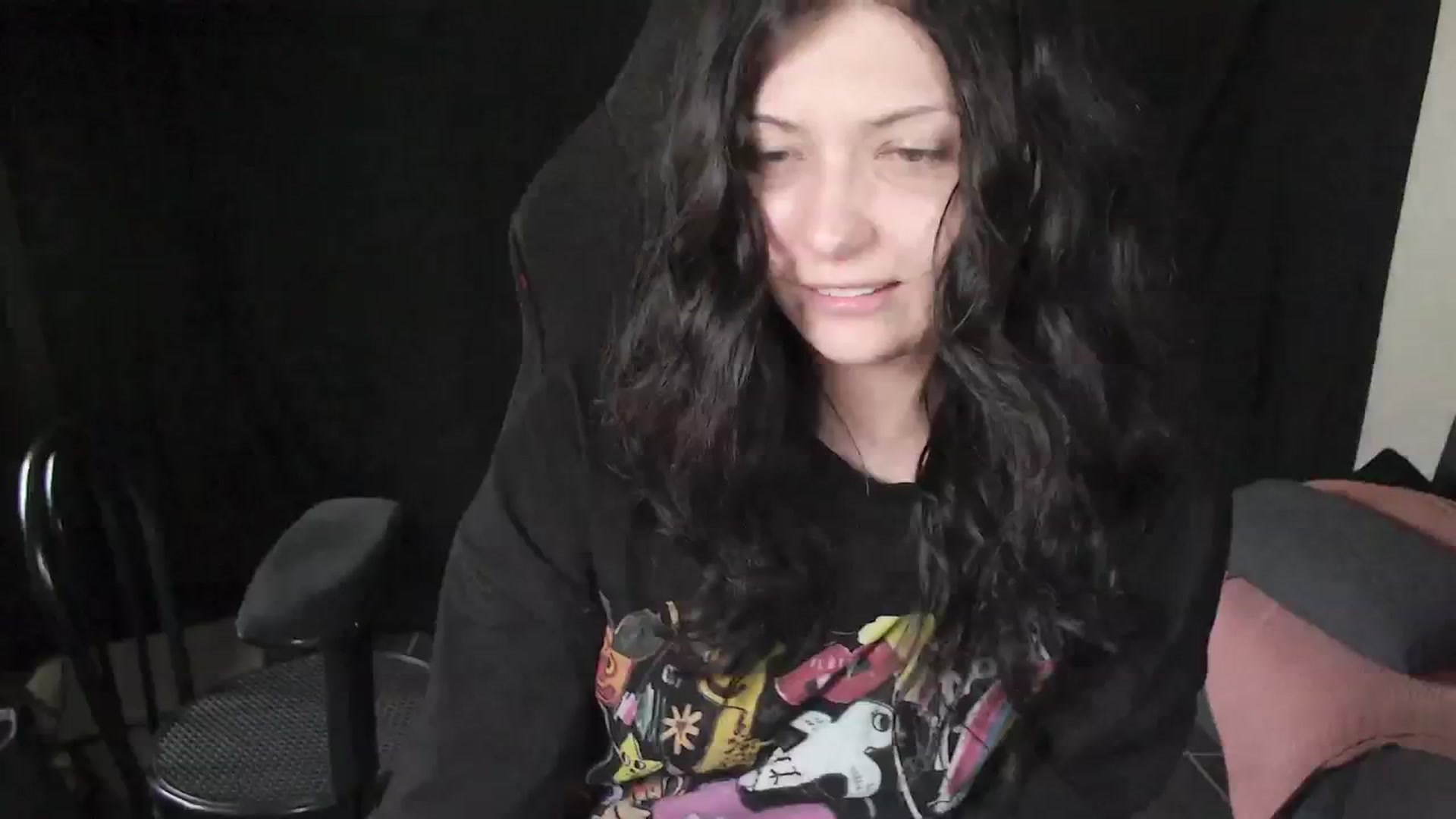 Gallery image thumbnail from RoomToAvoid's myfreecams stream on, 03/09/2024, 05:02 image 11 of 20