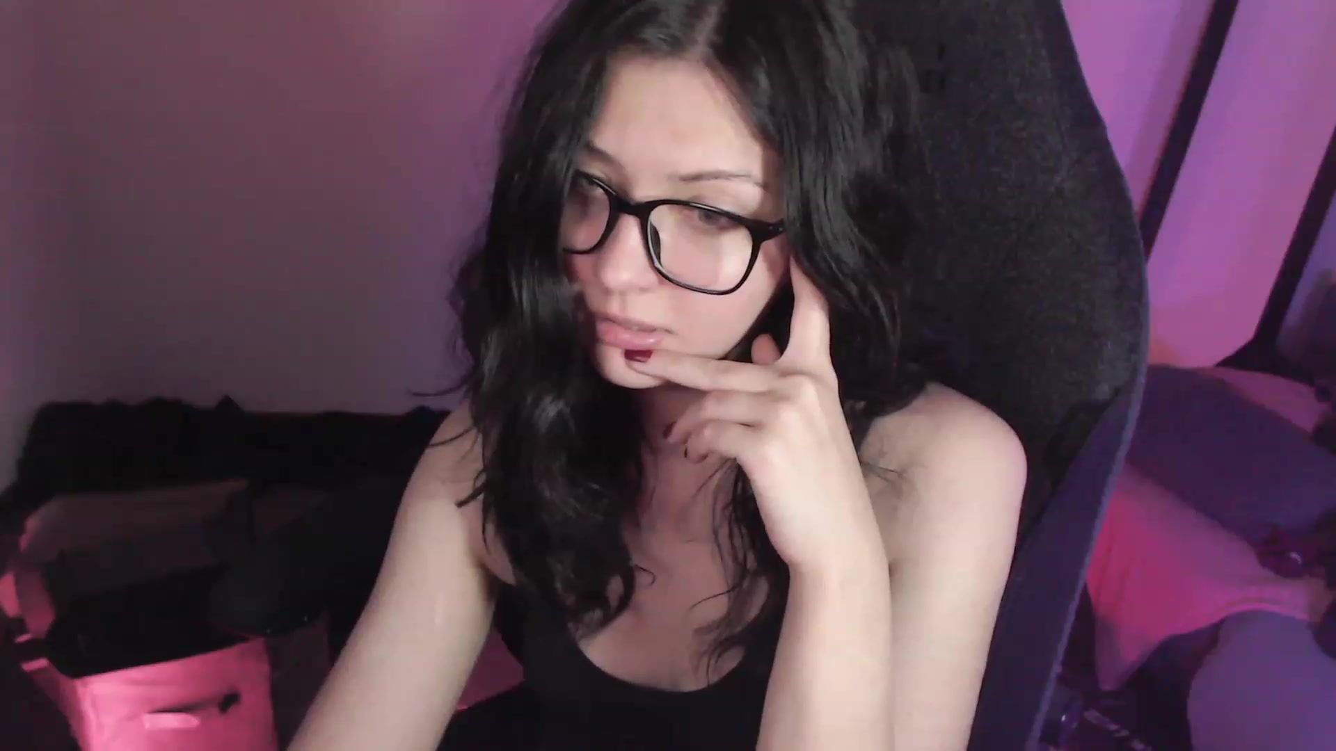 Gallery image thumbnail from RoomToAvoid's myfreecams stream on, 03/13/2024, 02:41 image 20 of 20