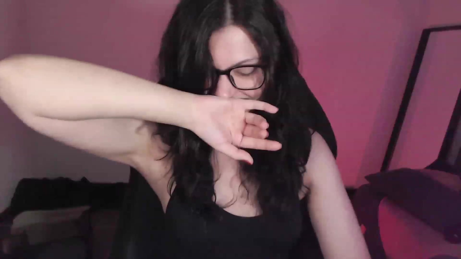 Gallery image thumbnail from RoomToAvoid's myfreecams stream on, 03/13/2024, 02:41 image 14 of 20