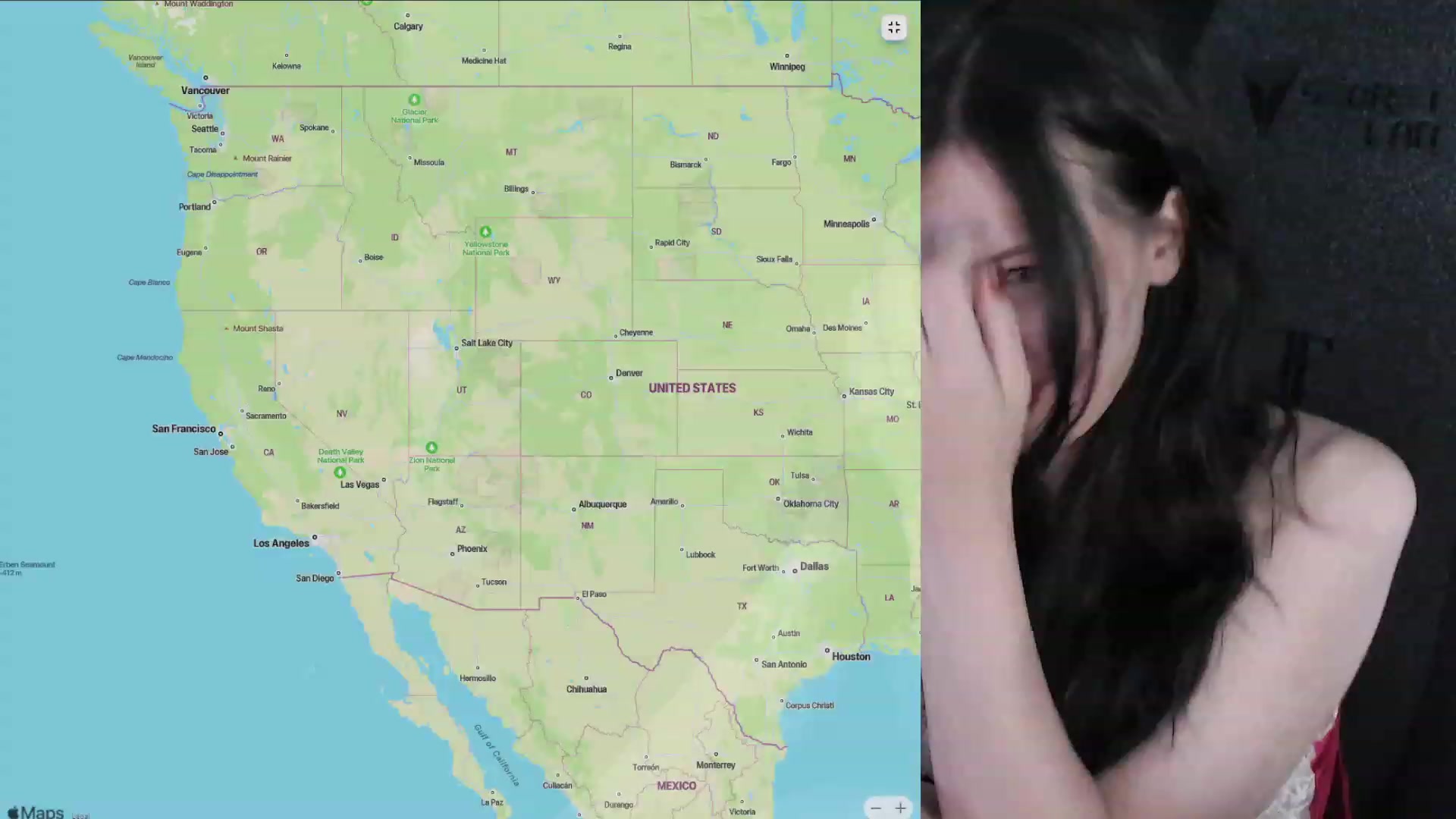 Gallery image thumbnail from RoomToAvoid's myfreecams stream on, 03/14/2024, 05:08 image 5 of 20
