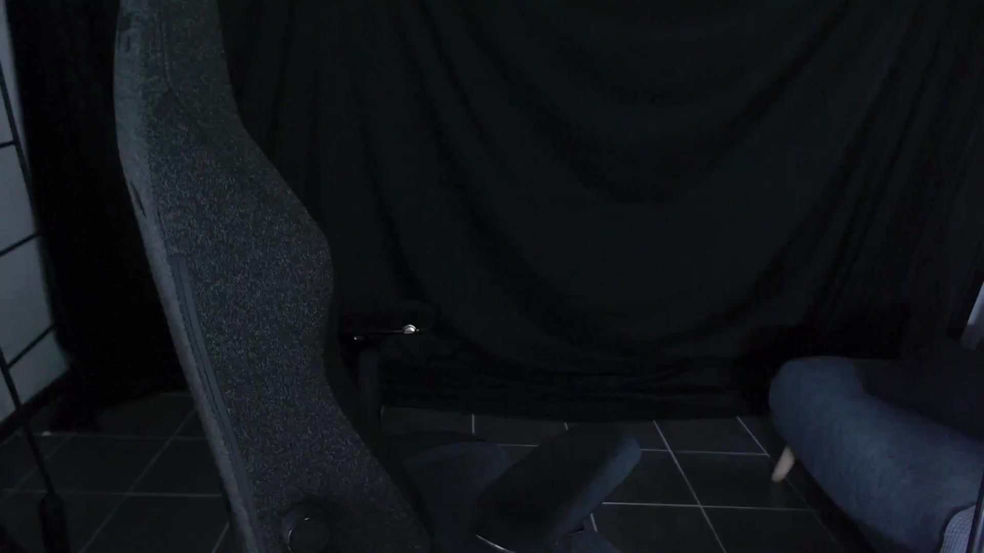 Gallery image thumbnail from RoomToAvoid's myfreecams stream on, 03/14/2024, 05:08 image 8 of 20