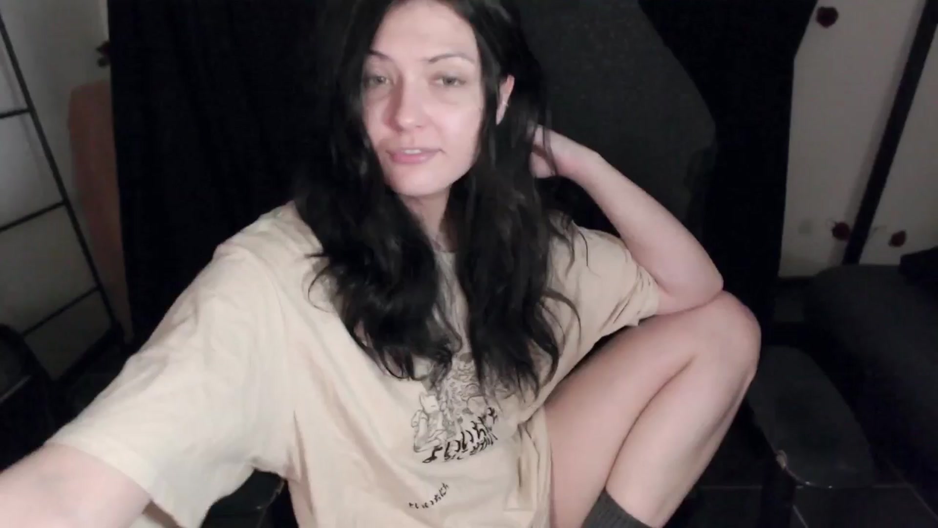 Gallery image thumbnail from RoomToAvoid's myfreecams stream on, 03/31/2024, 05:19 image 12 of 20