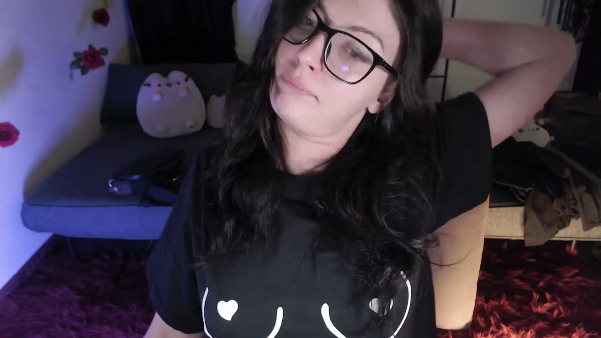 Gallery image thumbnail from RoomToAvoid's myfreecams stream on, 04/15/2024, 05:29 image 20 of 20