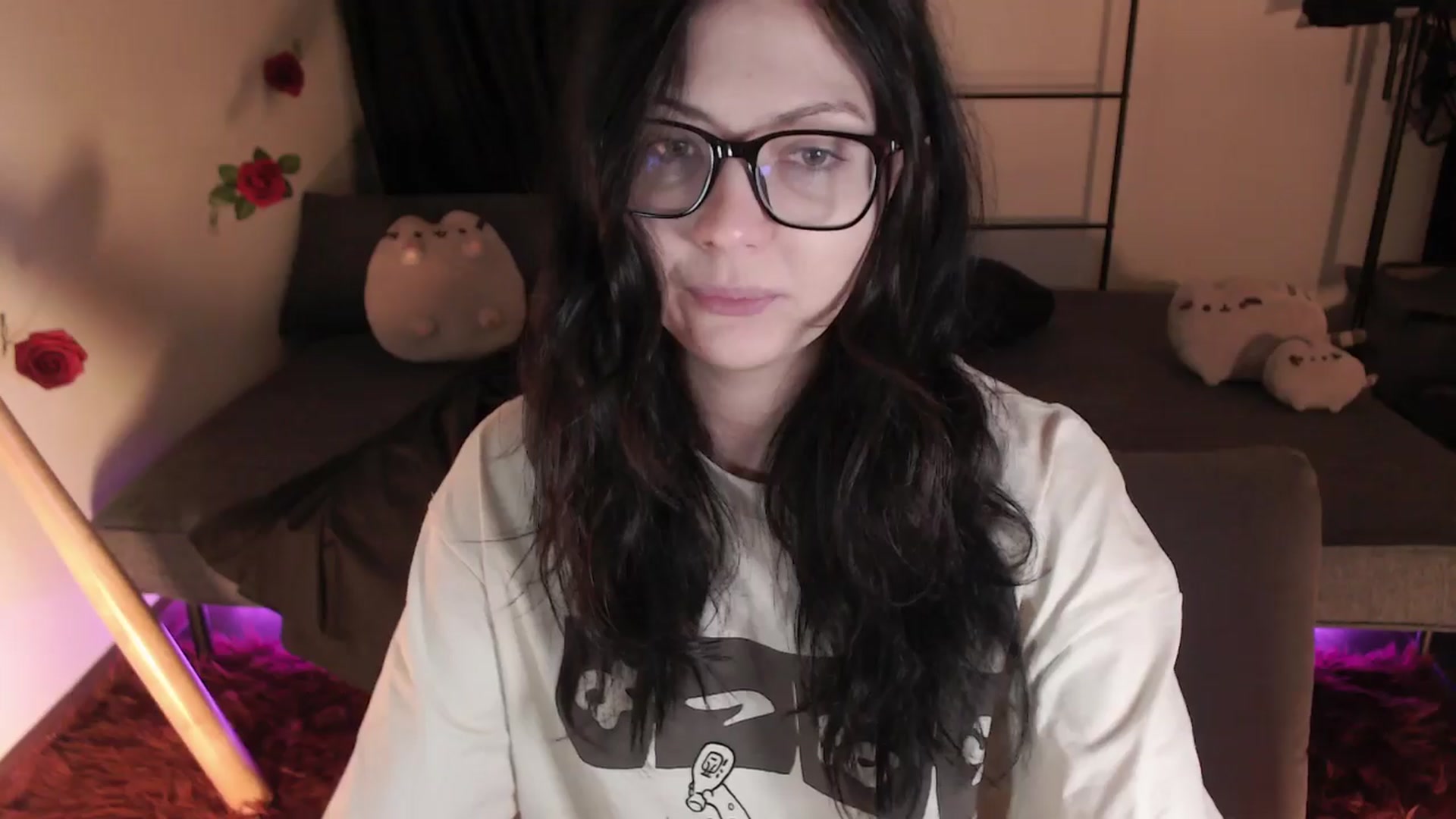 Gallery image thumbnail from RoomToAvoid's myfreecams stream on, 04/15/2024, 05:29 image 3 of 20