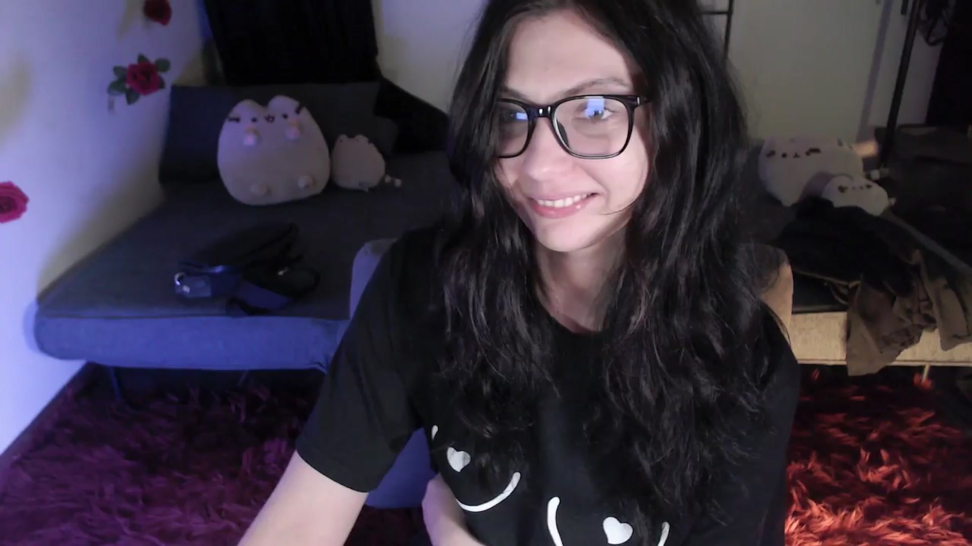 Gallery image thumbnail from RoomToAvoid's myfreecams stream on, 04/15/2024, 06:48 image 10 of 20