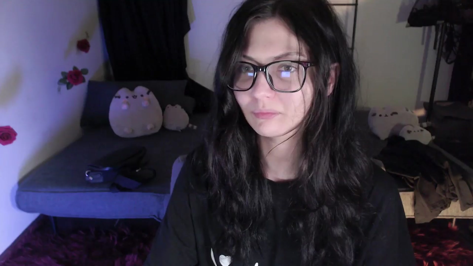 Gallery image thumbnail from RoomToAvoid's myfreecams stream on, 04/15/2024, 06:48 image 3 of 20