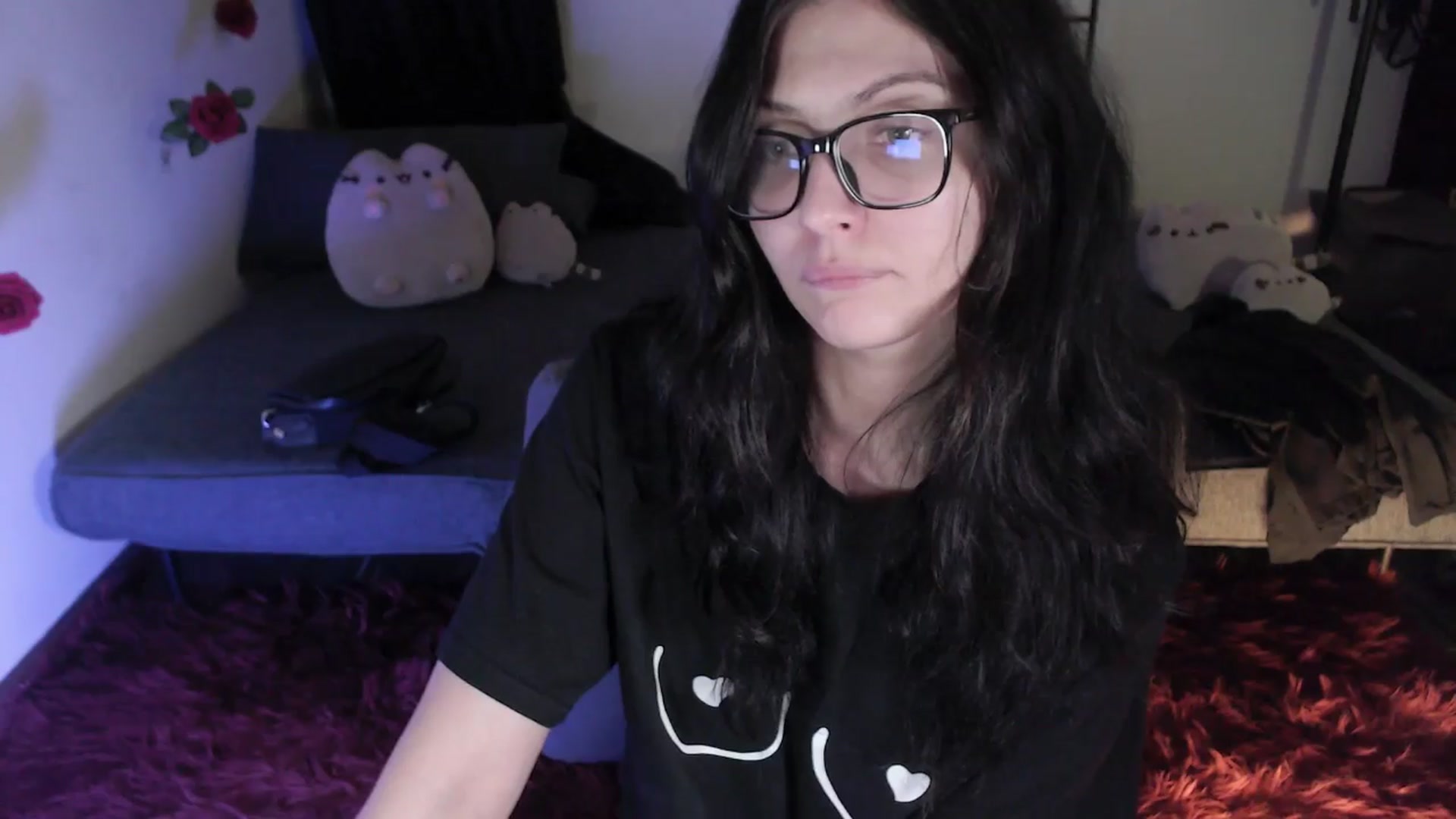 Gallery image thumbnail from RoomToAvoid's myfreecams stream on, 04/15/2024, 06:48 image 16 of 20