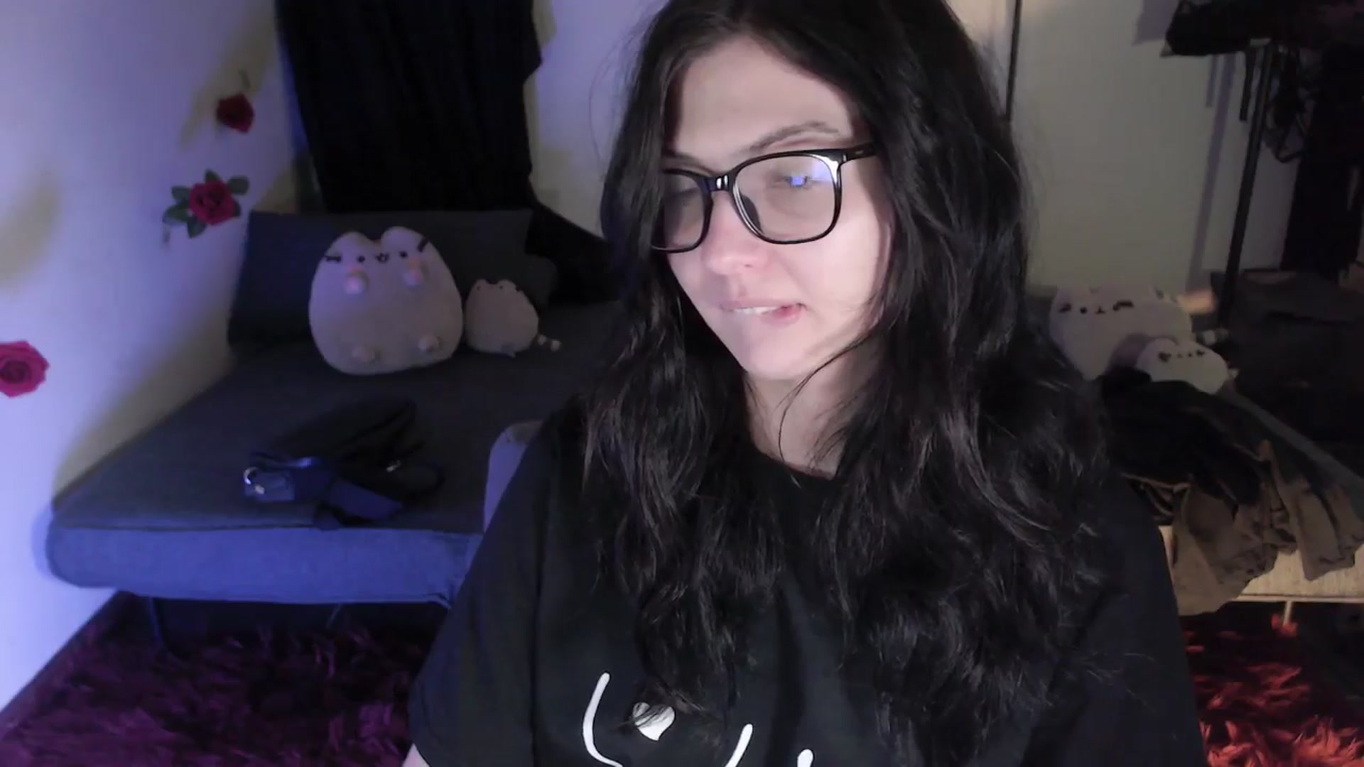Gallery image thumbnail from RoomToAvoid's myfreecams stream on, 04/15/2024, 07:28 image 20 of 20