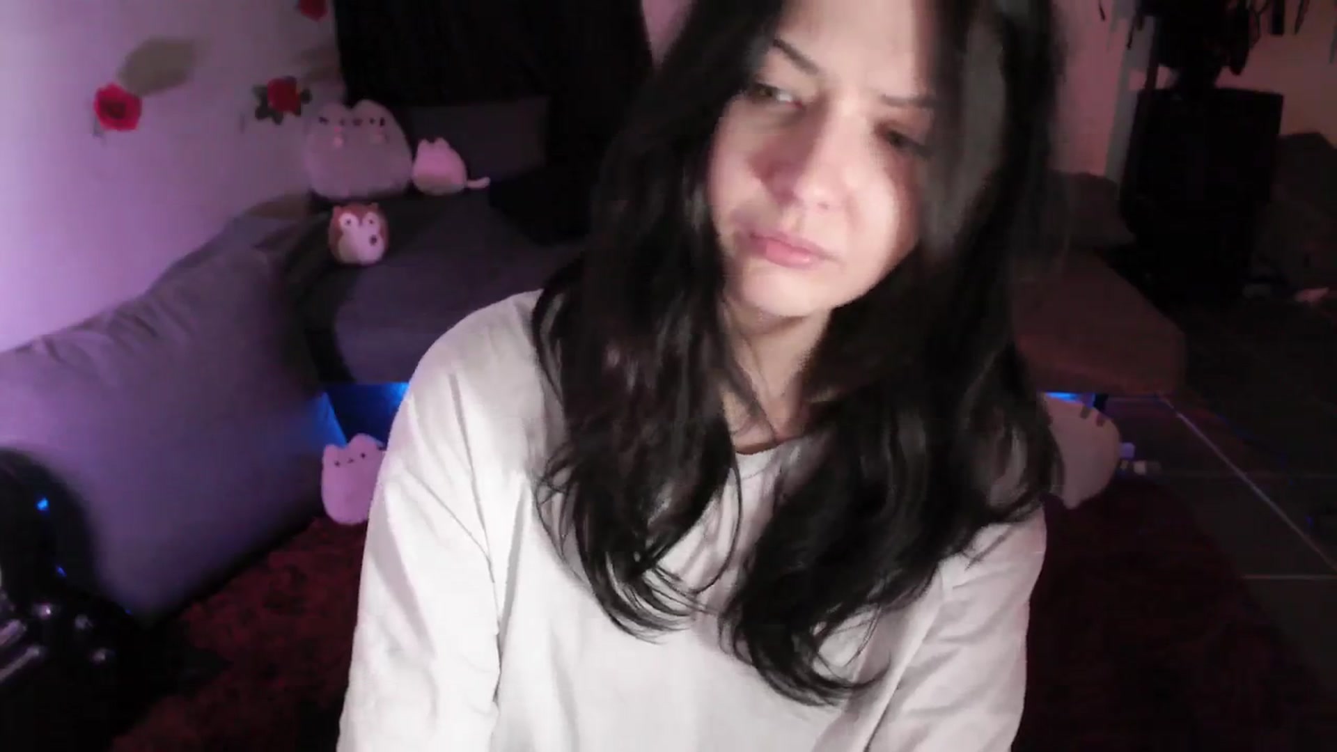 Gallery image thumbnail from RoomToAvoid's myfreecams stream on, 04/21/2024, 02:08 image 13 of 20