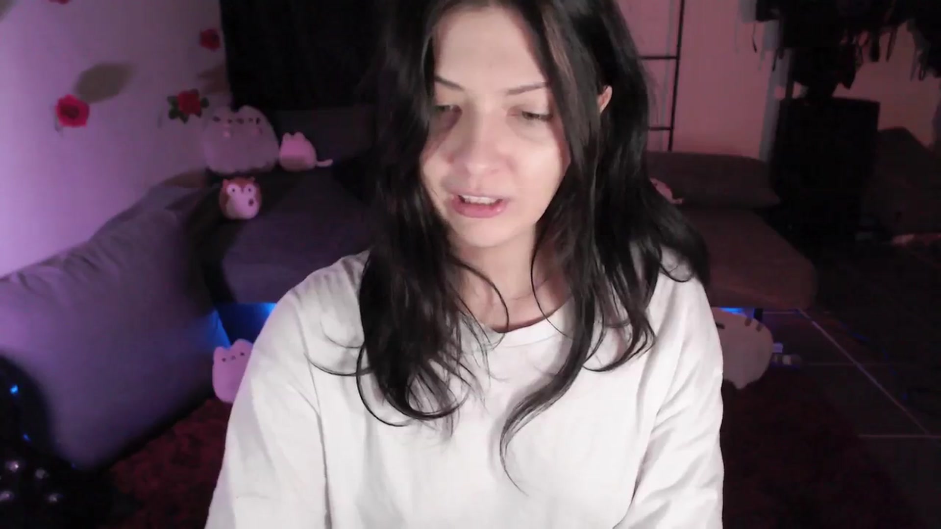 Gallery image thumbnail from RoomToAvoid's myfreecams stream on, 04/21/2024, 02:08 image 20 of 20