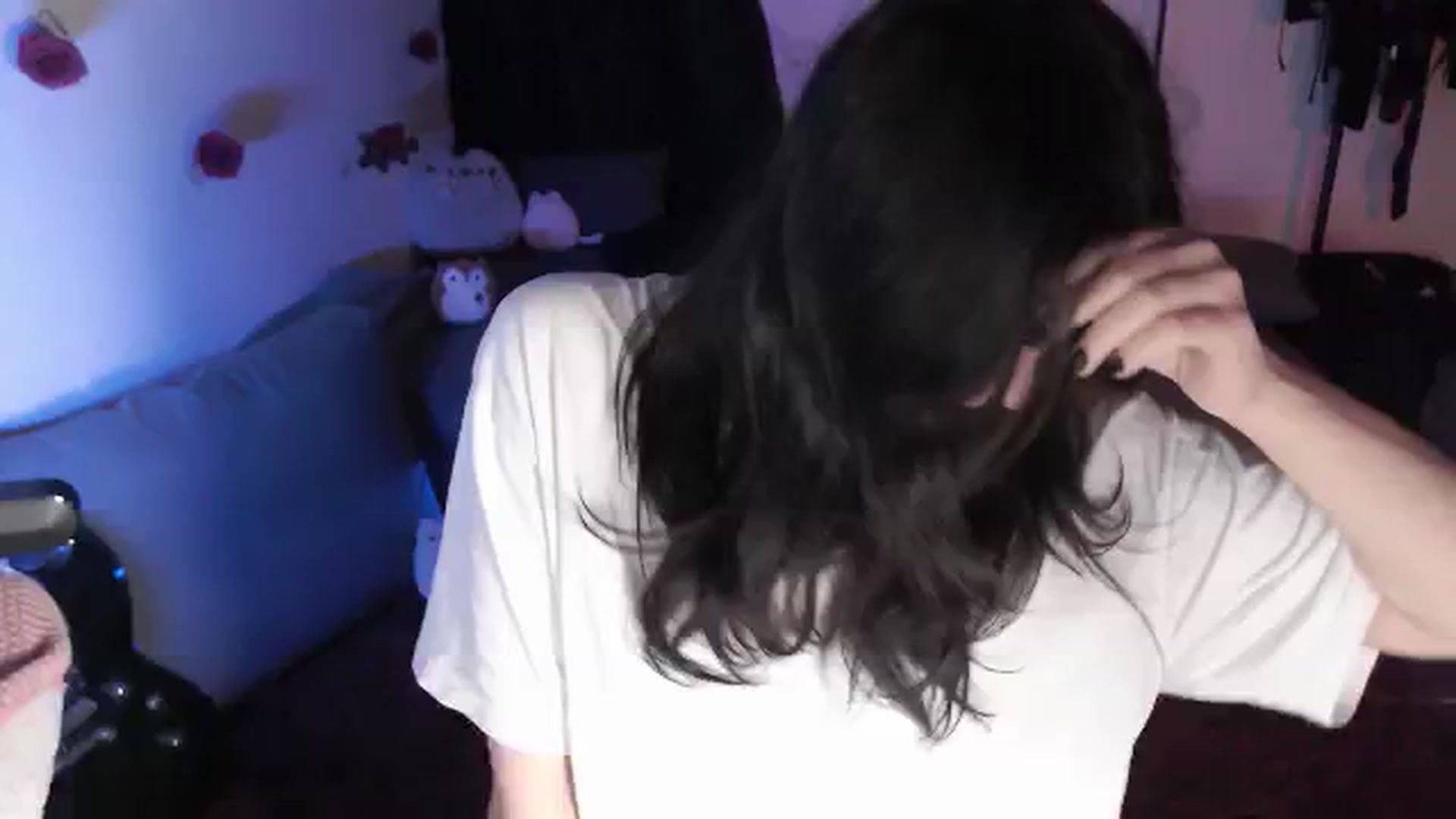Gallery image thumbnail from RoomToAvoid's myfreecams stream on, 04/21/2024, 04:14 image 1 of 20