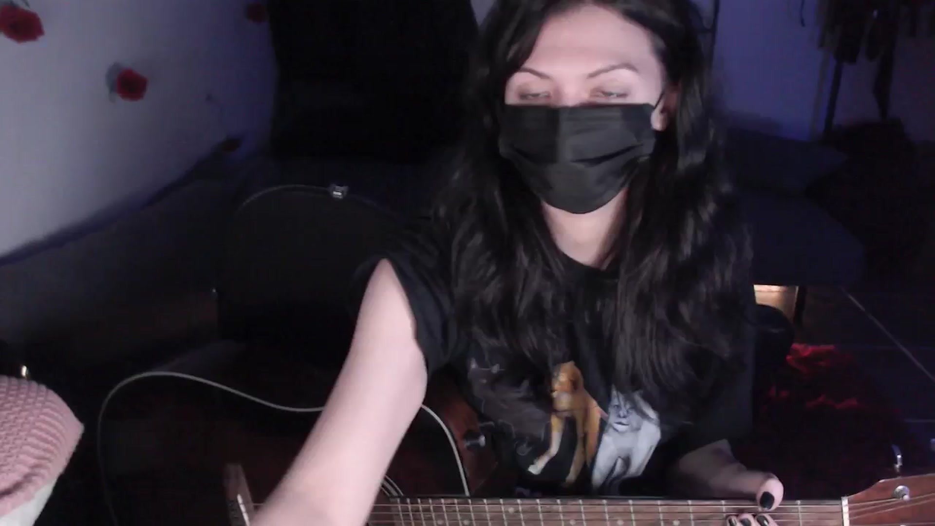 Gallery image thumbnail from RoomToAvoid's myfreecams stream on, 04/24/2024, 03:48 image 10 of 20