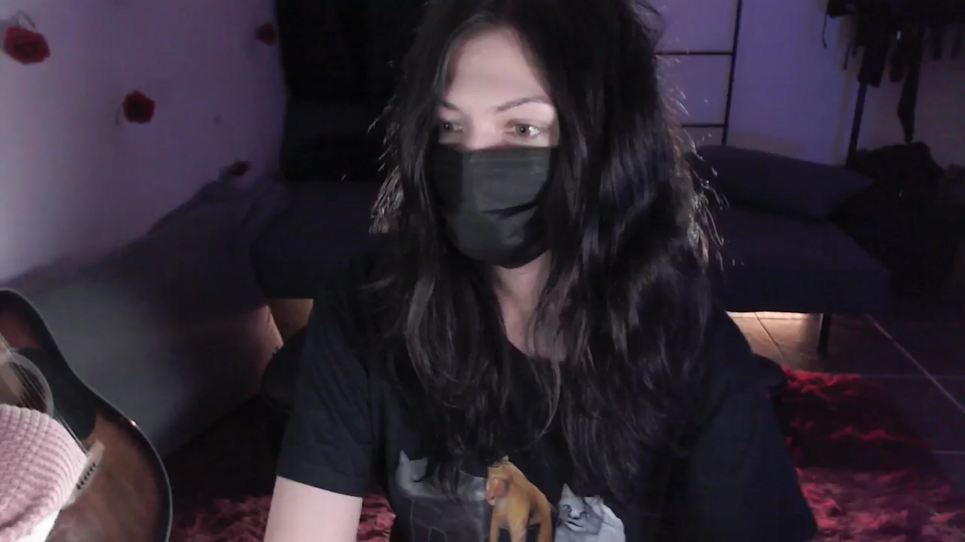 Gallery image thumbnail from RoomToAvoid's myfreecams stream on, 04/24/2024, 03:48 image 11 of 20