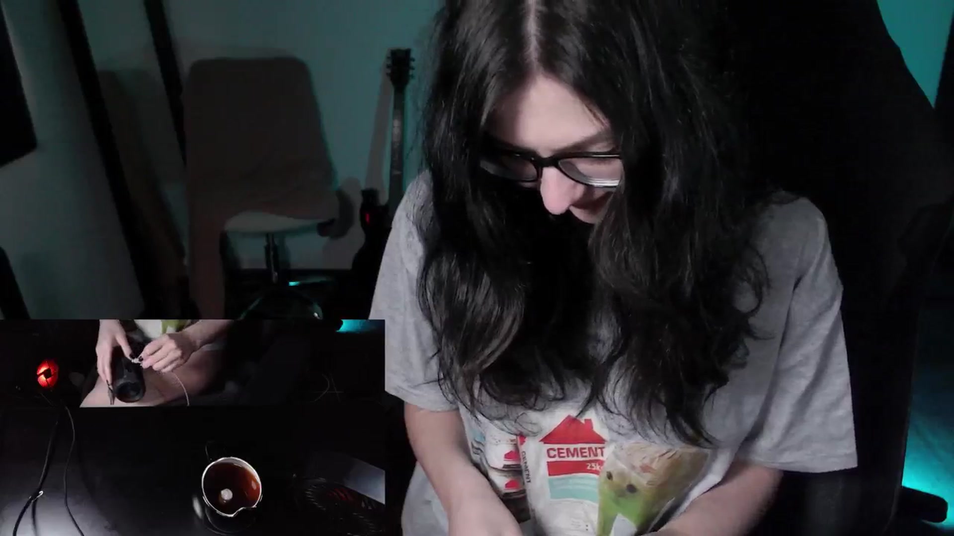 Gallery image thumbnail from RoomToAvoid's myfreecams stream on, 04/25/2024, 04:49 image 5 of 20