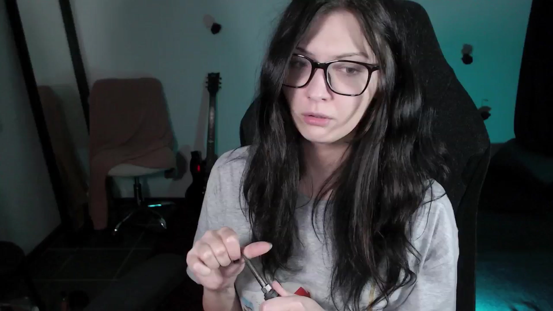 Gallery image thumbnail from RoomToAvoid's myfreecams stream on, 04/25/2024, 08:44 image 14 of 20