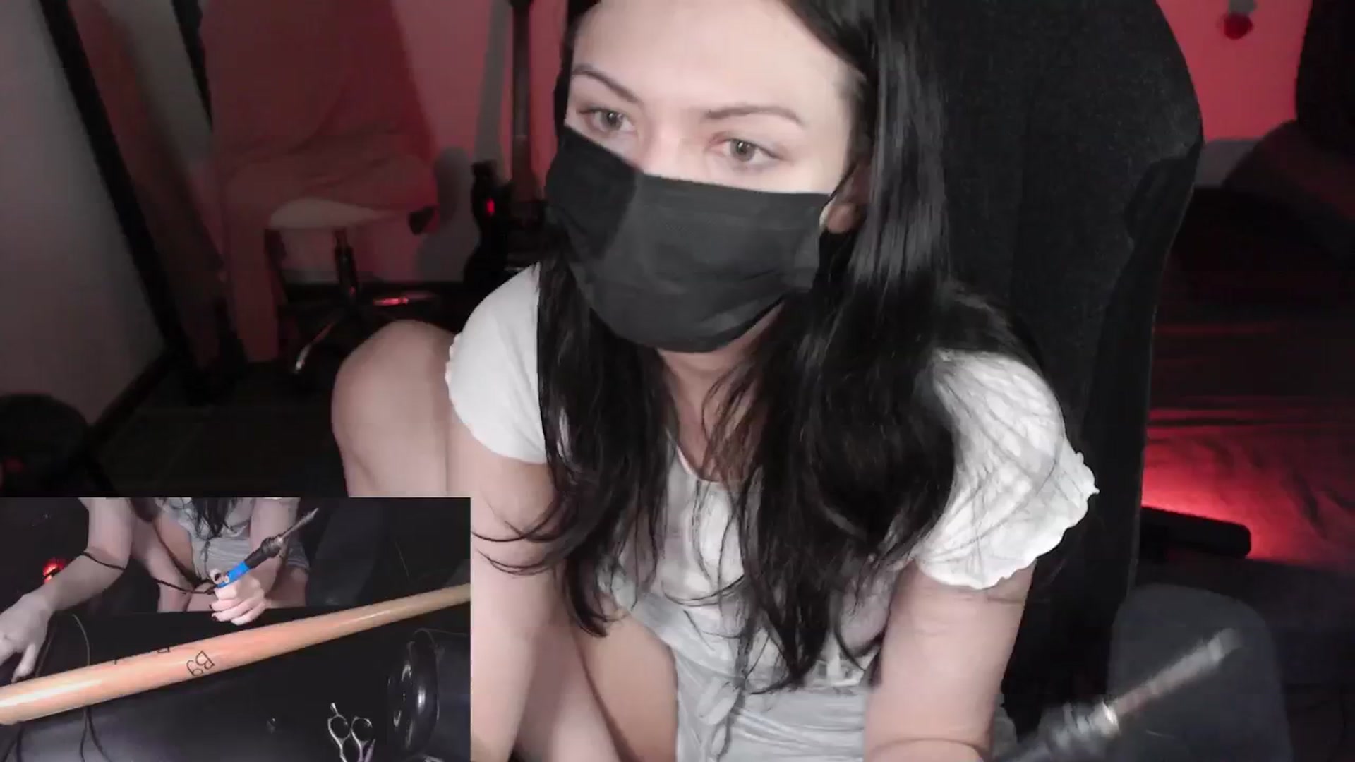 Gallery image thumbnail from RoomToAvoid's myfreecams stream on, 04/26/2024, 03:02 image 20 of 20