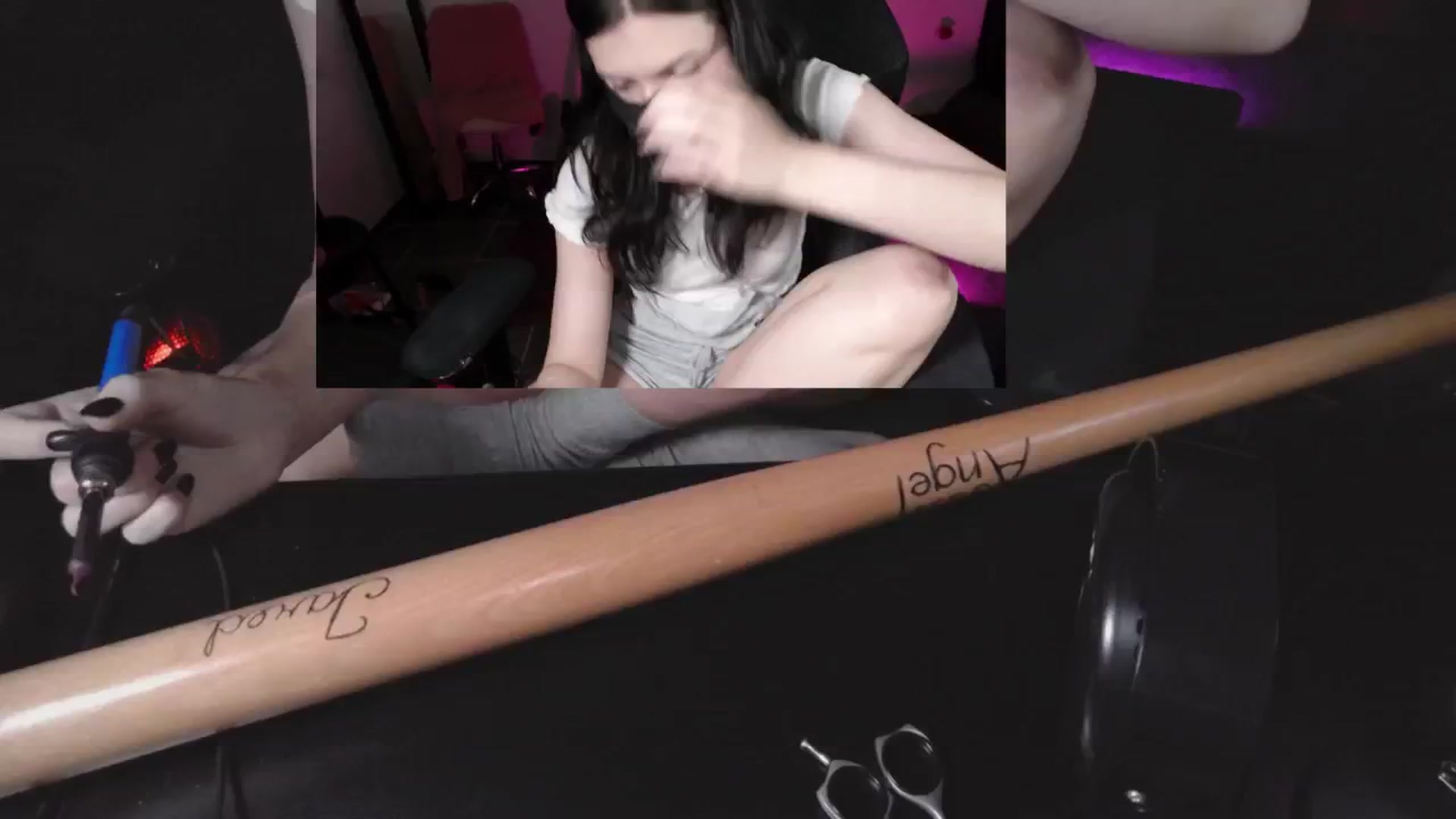 Gallery image thumbnail from RoomToAvoid's myfreecams stream on, 04/26/2024, 06:12 image 9 of 20
