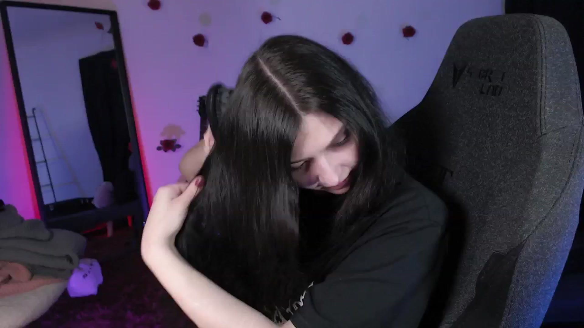 Gallery image thumbnail from RoomToAvoid's myfreecams stream on, 04/29/2024, 06:50 image 18 of 20