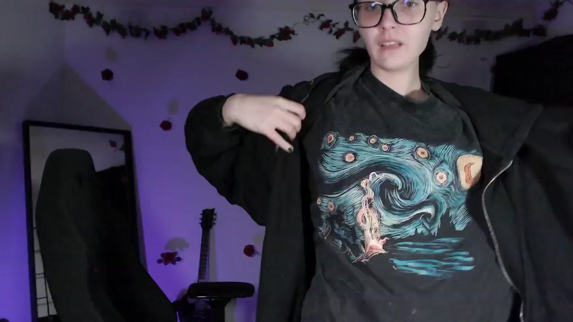 Gallery image thumbnail from RoomToAvoid's myfreecams stream on, 04/29/2024, 08:26 image 20 of 20