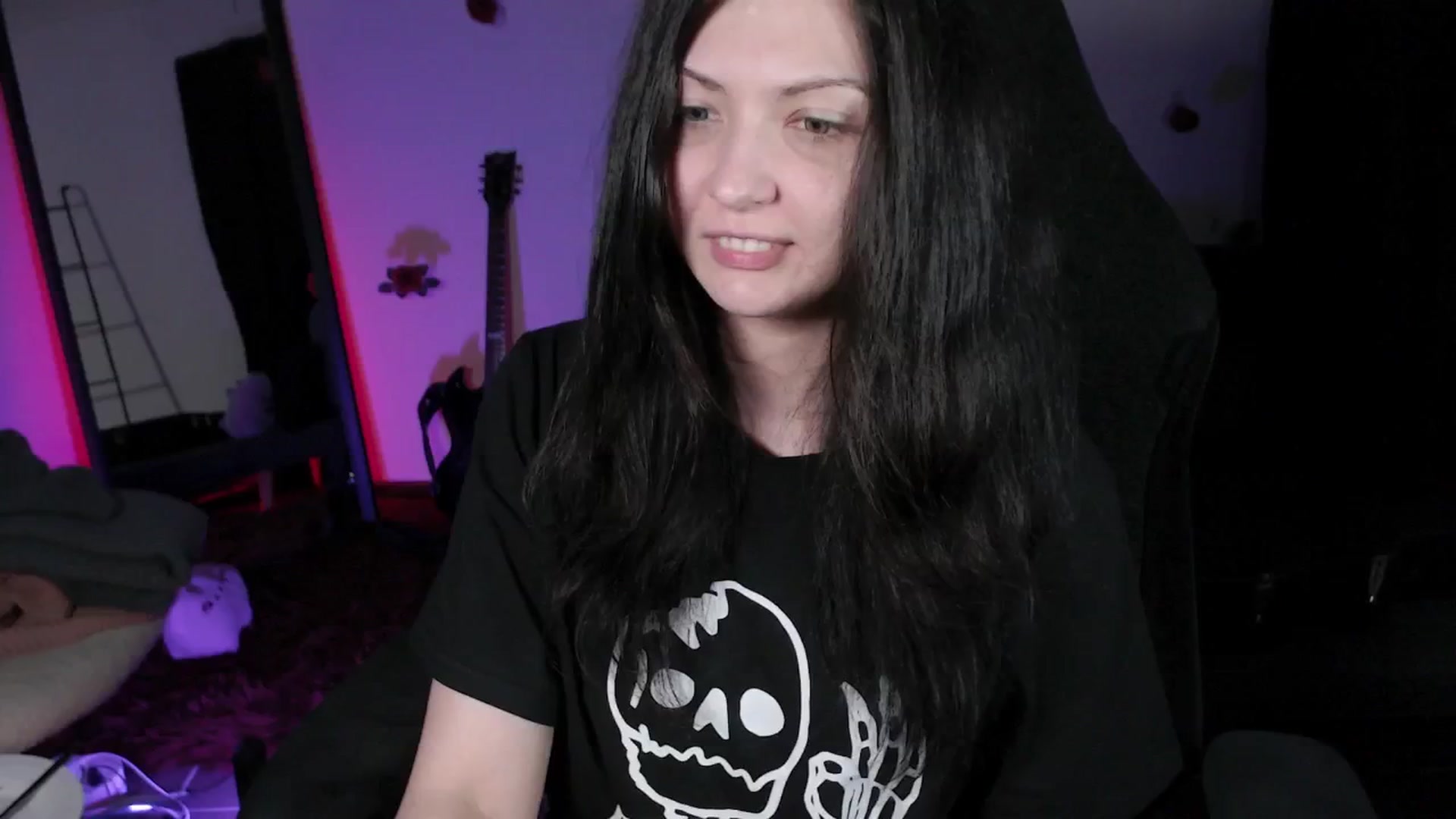 Gallery image thumbnail from RoomToAvoid's myfreecams stream on, 04/29/2024, 08:26 image 1 of 20