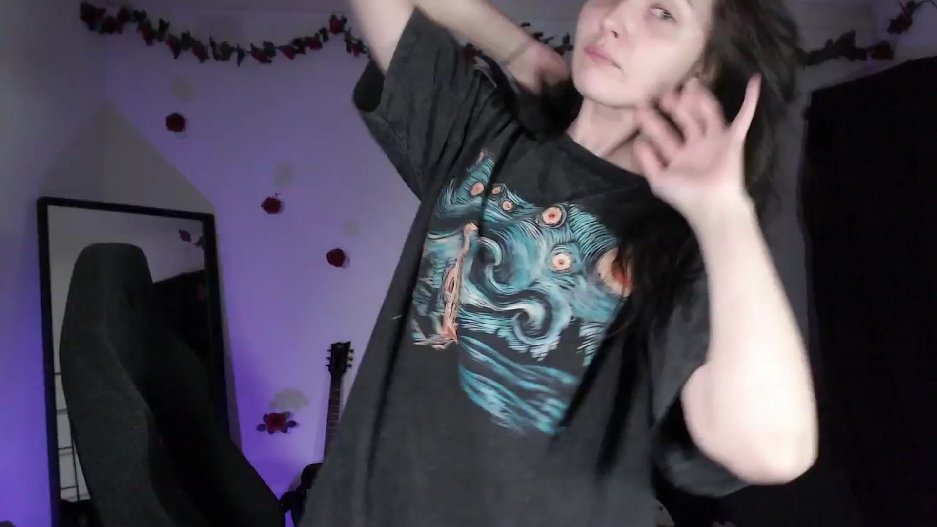 Gallery image thumbnail from RoomToAvoid's myfreecams stream on, 04/29/2024, 08:26 image 19 of 20