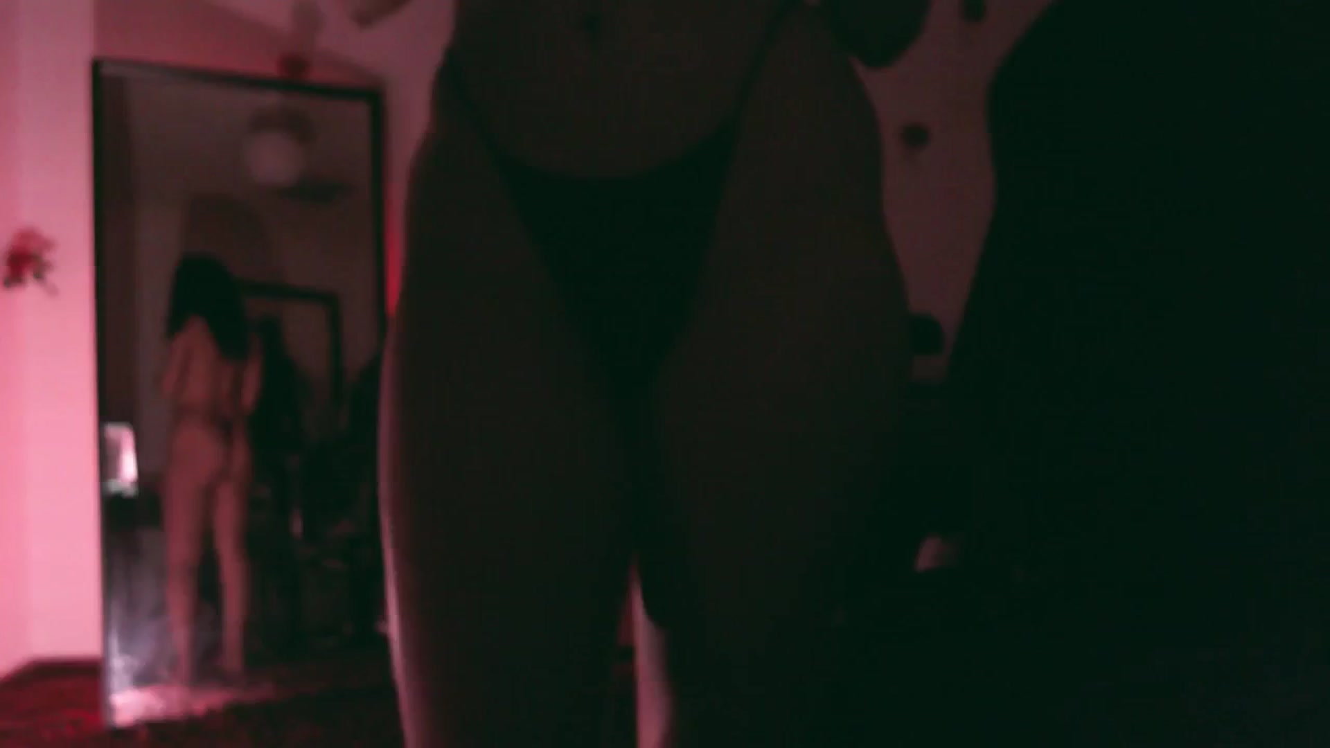Gallery image thumbnail from RoomToAvoid's myfreecams stream on, 05/02/2024, 06:26 image 10 of 20