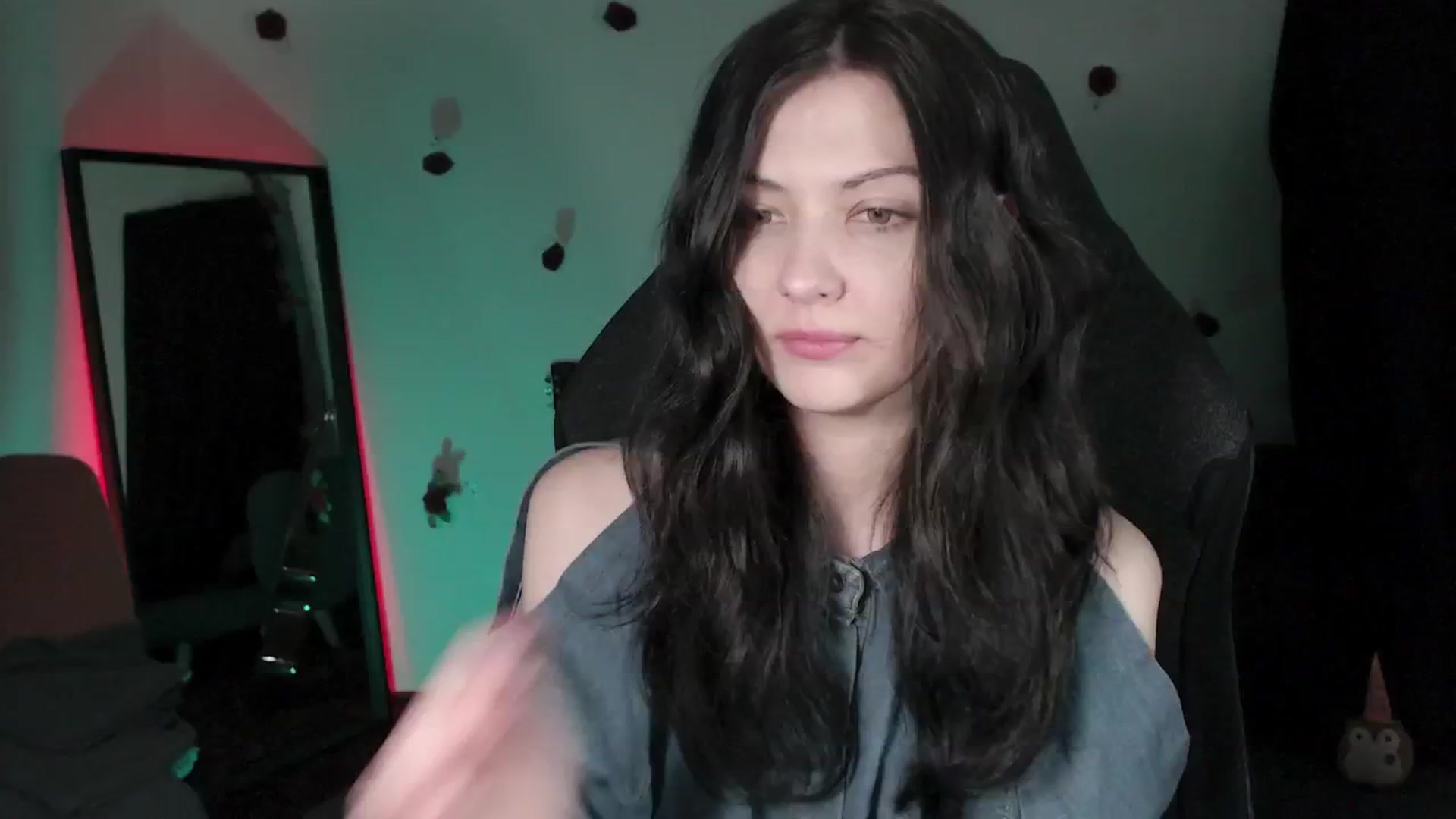 Gallery image thumbnail from RoomToAvoid's myfreecams stream on, 05/05/2024, 04:51 image 14 of 20