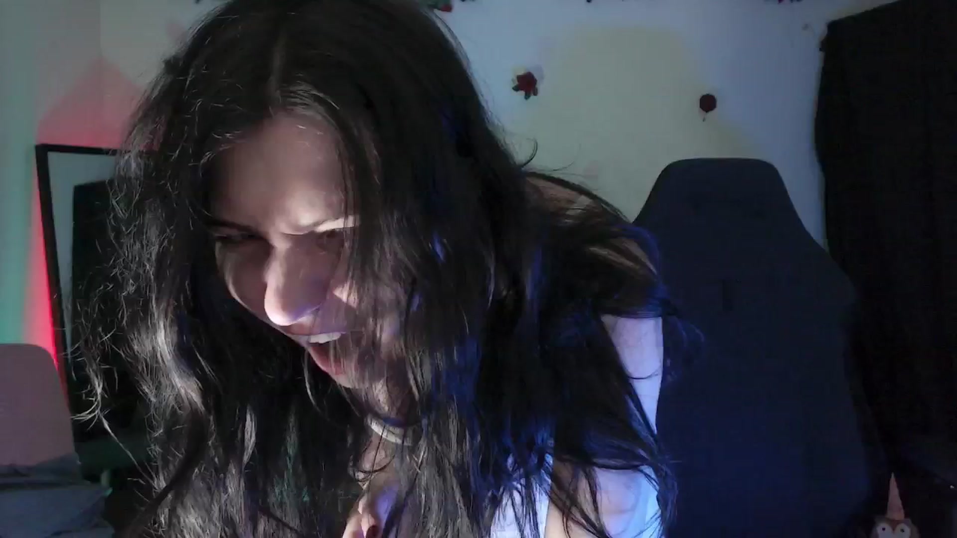 Gallery image thumbnail from RoomToAvoid's myfreecams stream on, 05/05/2024, 07:49 image 1 of 20