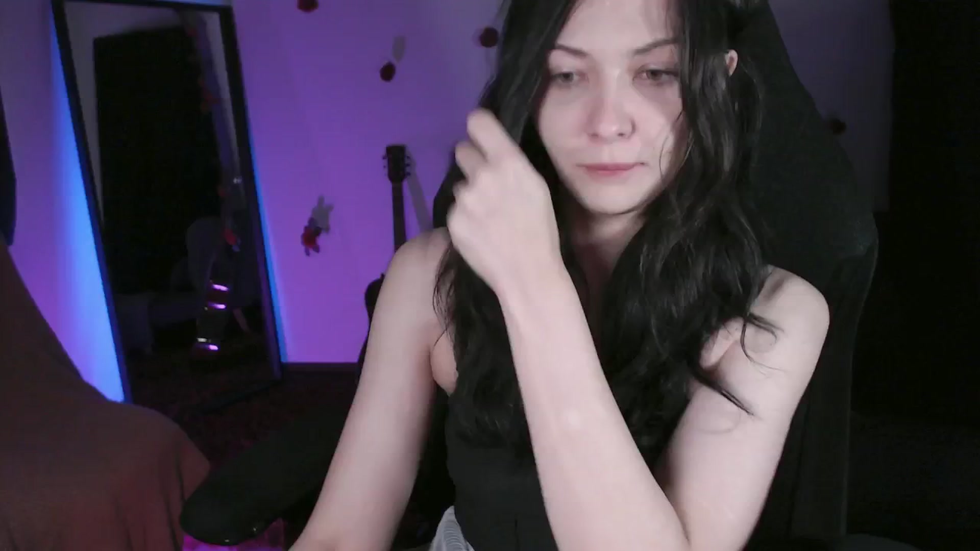 Gallery image thumbnail from RoomToAvoid's myfreecams stream on, 05/06/2024, 02:17 image 7 of 20