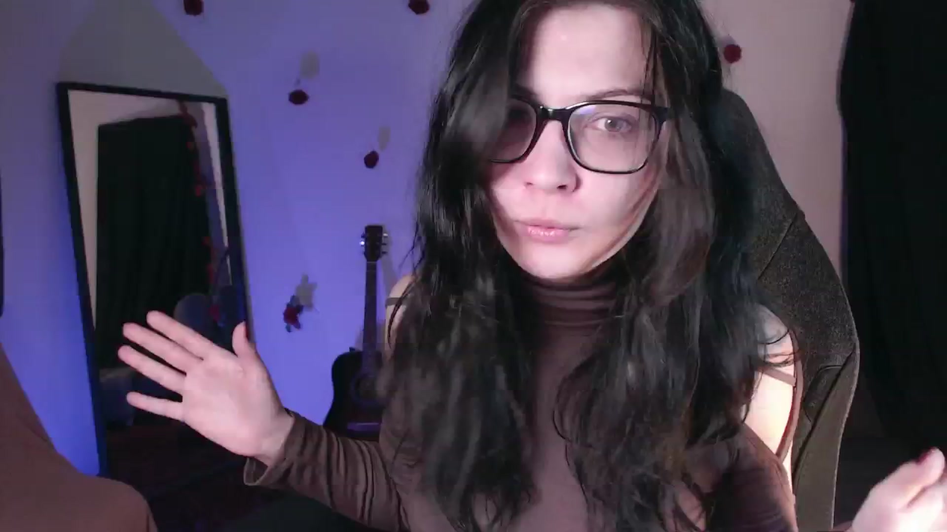 Gallery image thumbnail from RoomToAvoid's myfreecams stream on, 05/07/2024, 02:12 image 4 of 20