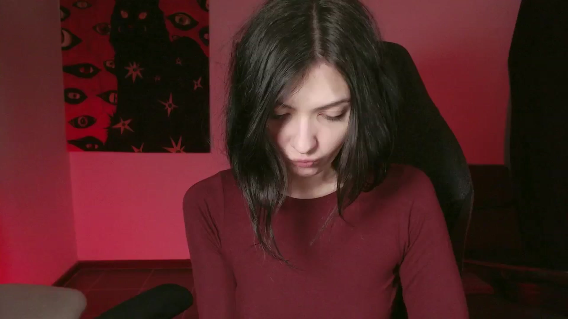 Gallery image thumbnail from RoomToAvoid's myfreecams stream on, 05/10/2024, 07:41 image 6 of 20