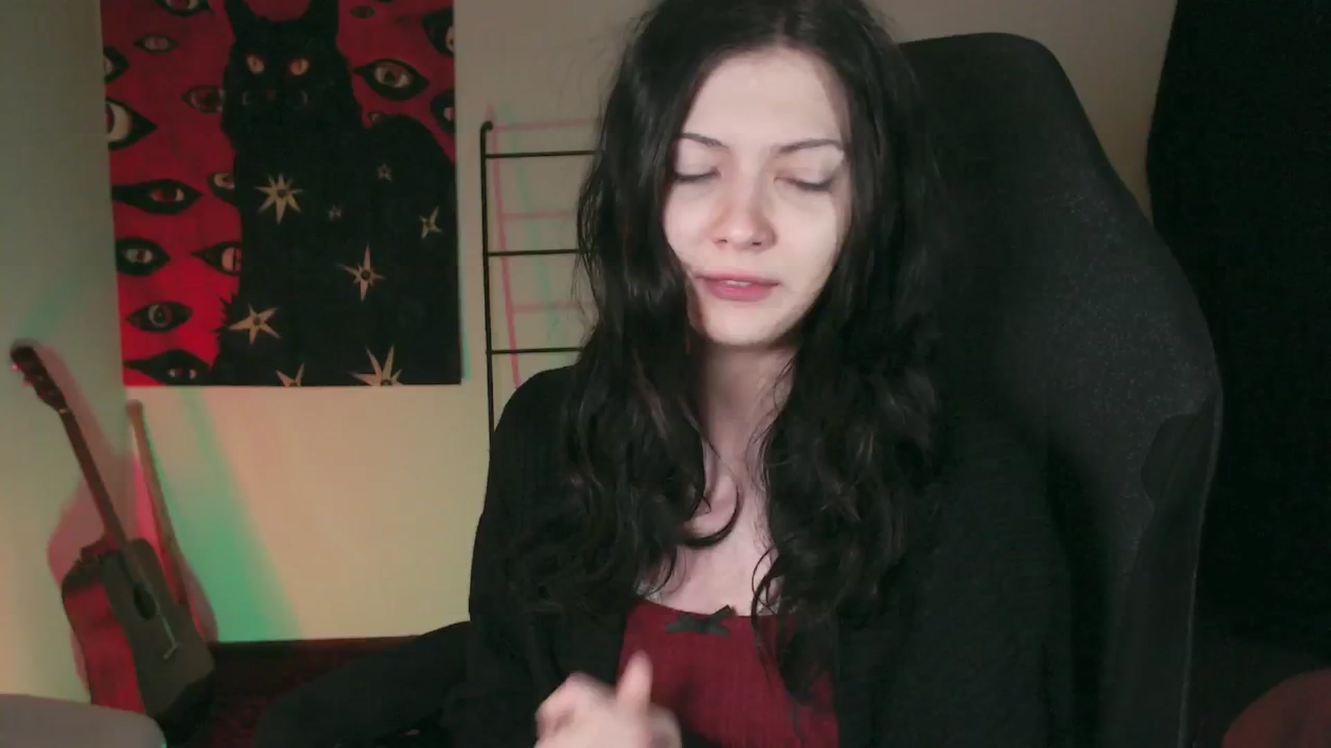 Gallery image thumbnail from RoomToAvoid's myfreecams stream on, 05/14/2024, 24:01 image 8 of 20