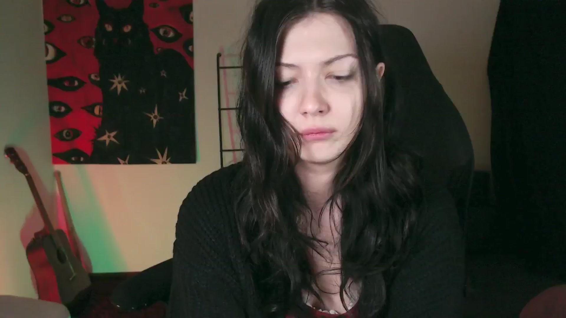 Gallery image thumbnail from RoomToAvoid's myfreecams stream on, 05/14/2024, 24:01 image 17 of 20