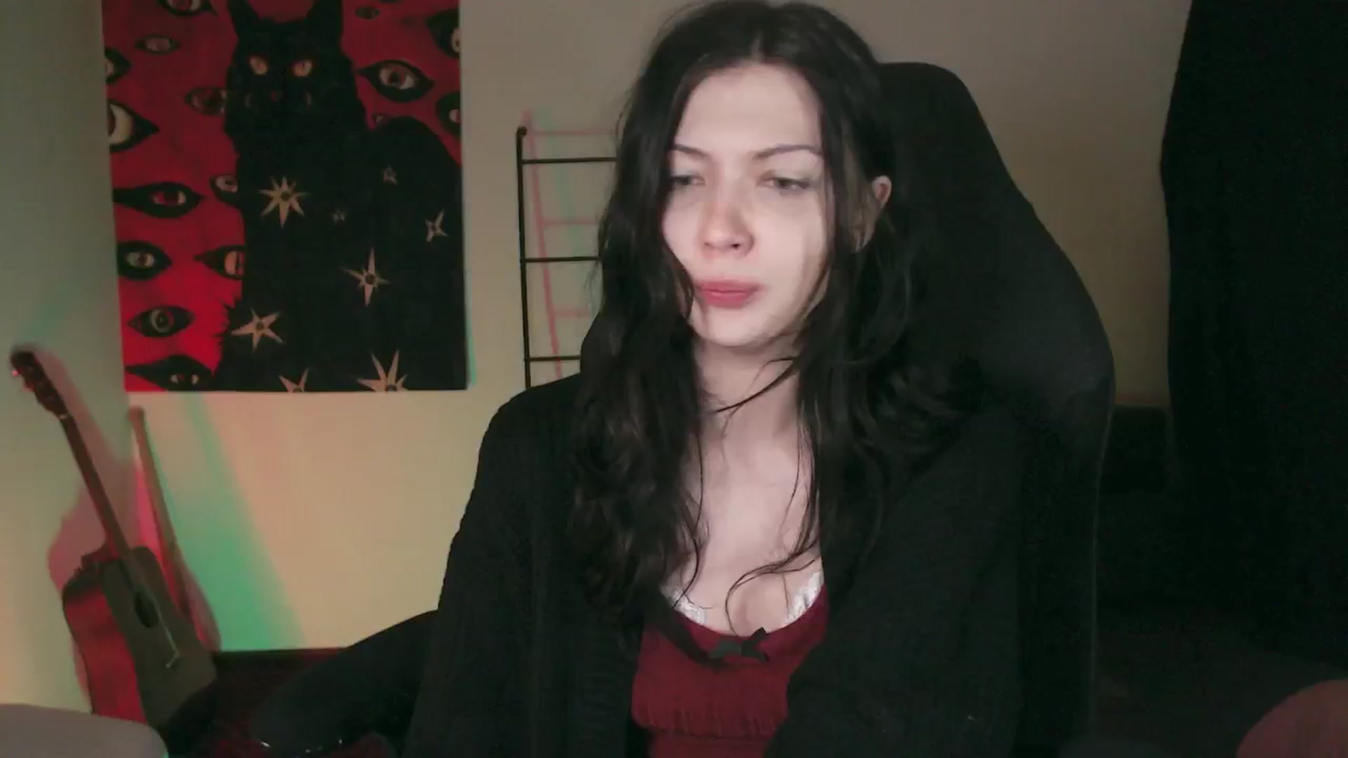 Gallery image thumbnail from RoomToAvoid's myfreecams stream on, 05/14/2024, 24:01 image 18 of 20