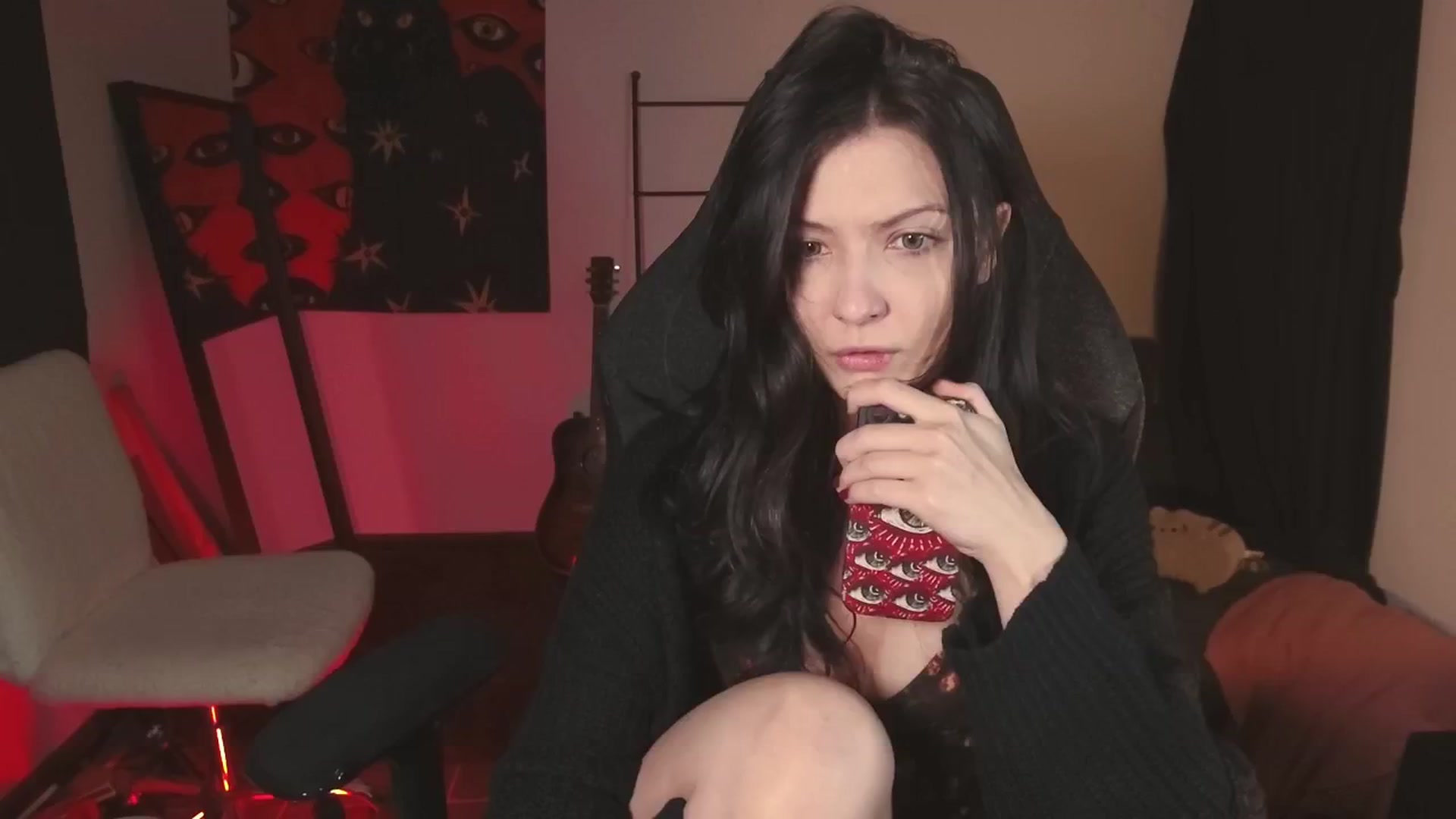 Gallery image thumbnail from RoomToAvoid's myfreecams stream on, 05/17/2024, 02:19 image 4 of 20