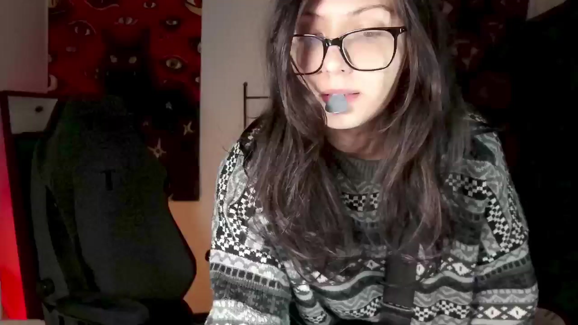 Gallery image thumbnail from RoomToAvoid's myfreecams stream on, 05/20/2024, 04:47 image 4 of 20