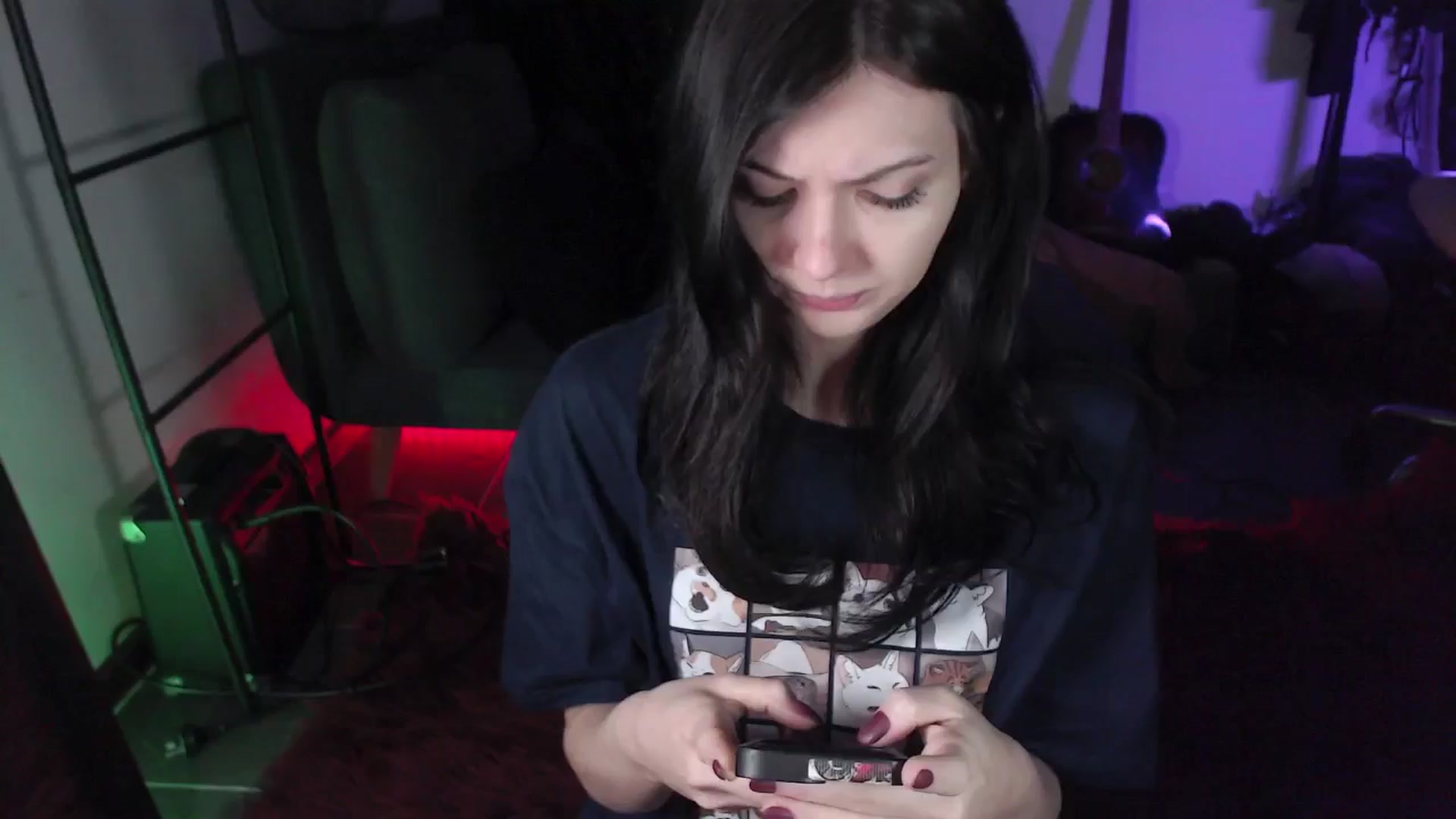 Gallery image thumbnail from RoomToAvoid's myfreecams stream on, 05/22/2024, 07:23 image 3 of 20