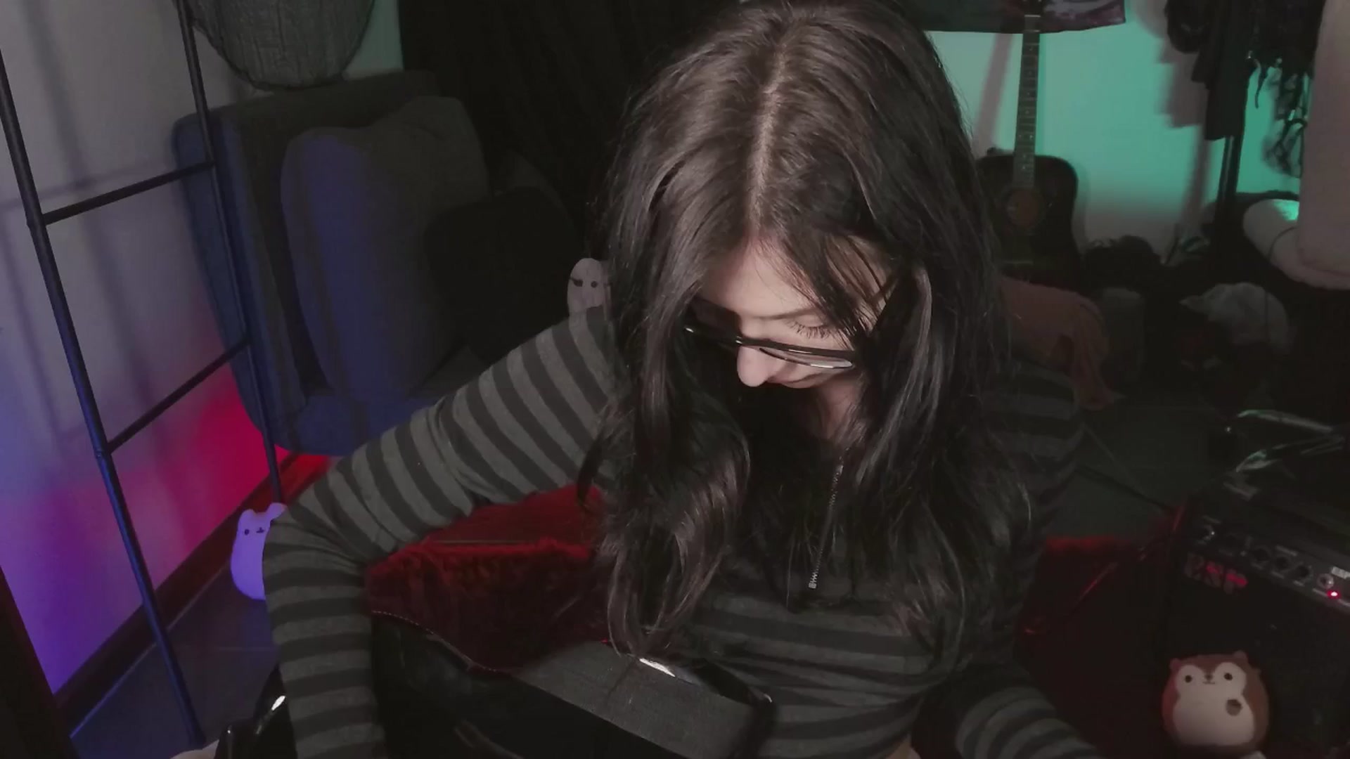Gallery image thumbnail from RoomToAvoid's myfreecams stream on, 05/23/2024, 06:13 image 7 of 20