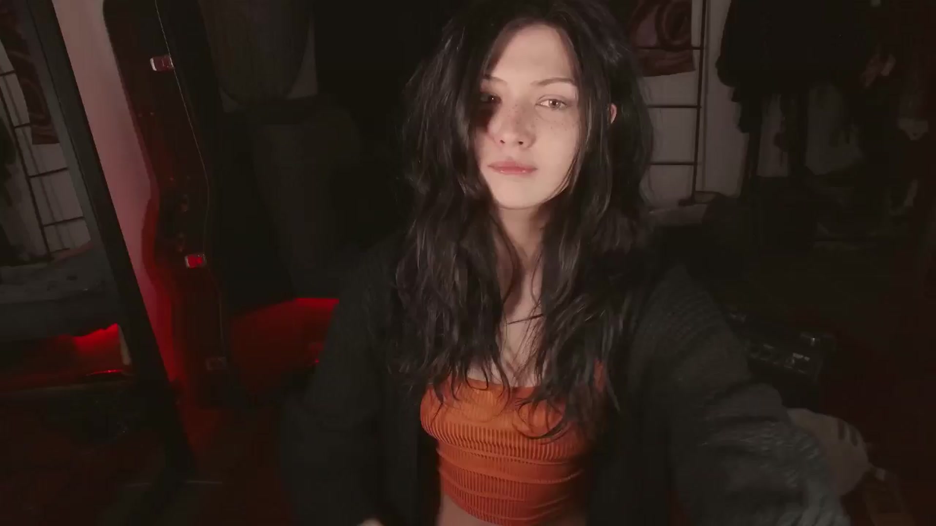 Gallery image thumbnail from RoomToAvoid's myfreecams stream on, 05/27/2024, 04:38 image 5 of 20