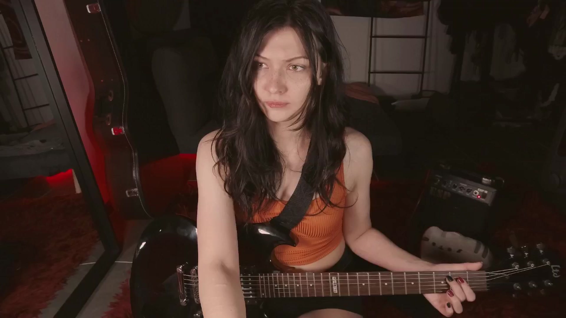 Gallery image thumbnail from RoomToAvoid's myfreecams stream on, 05/27/2024, 04:38 image 9 of 20