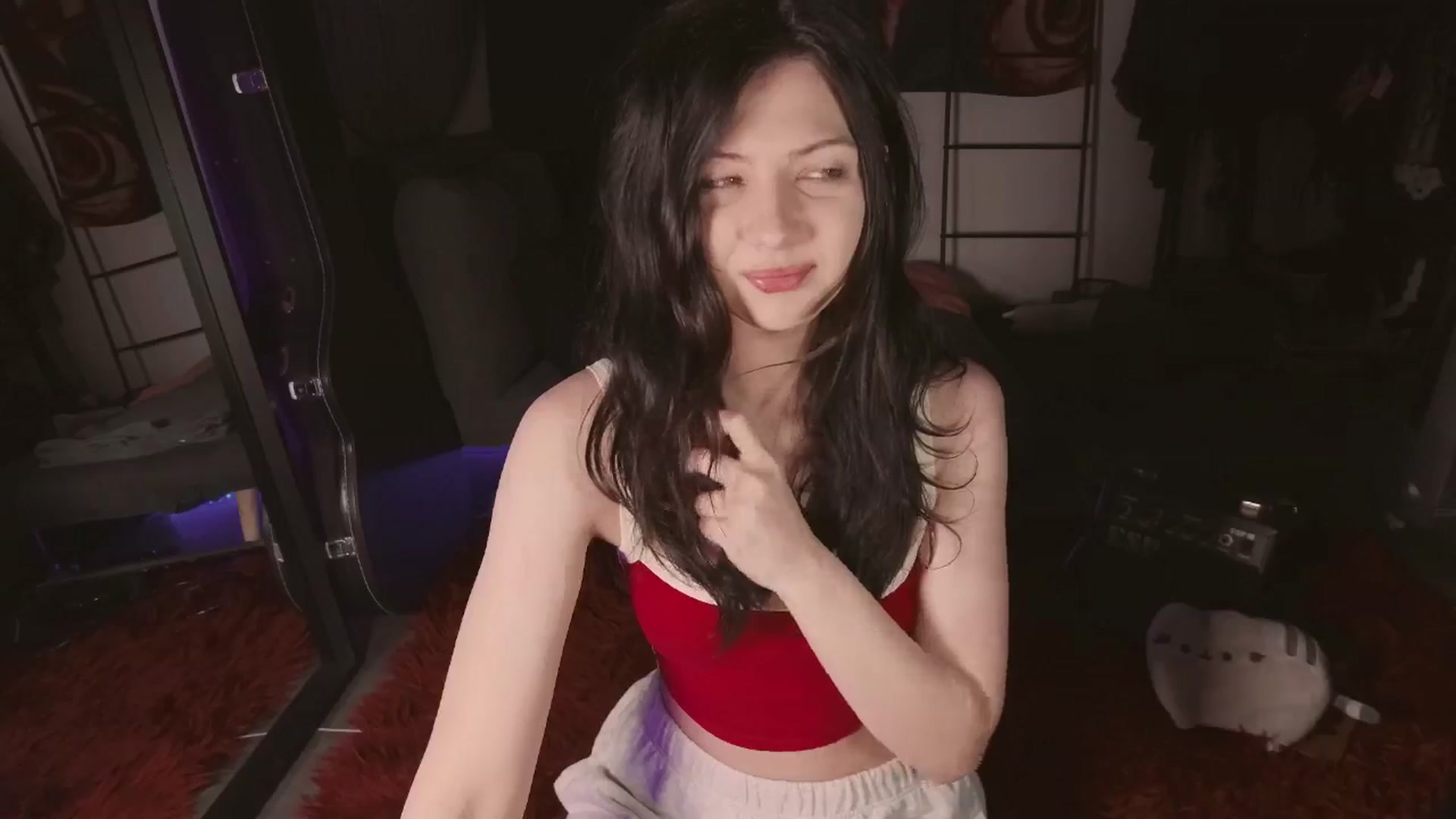 Gallery image thumbnail from RoomToAvoid's myfreecams stream on, 05/28/2024, 03:34 image 8 of 20